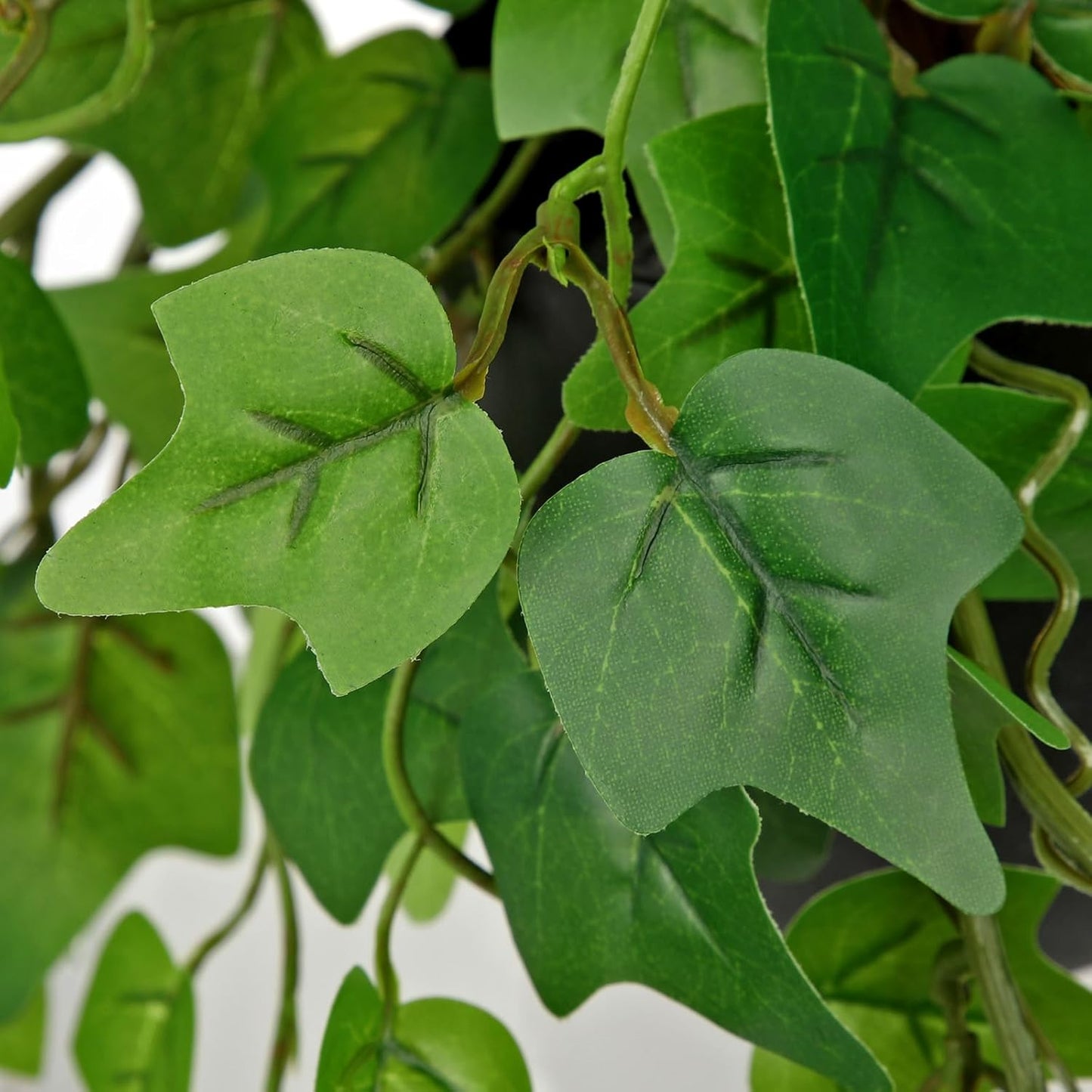 Artificial English Ivy Hanging Plants 2pcs Faux Ivy Vines with Black Pot Small Fake Potted Greenery Plant for Indoor Home Aesthetic Living Room Bathroom Desk Shelf Office Decor