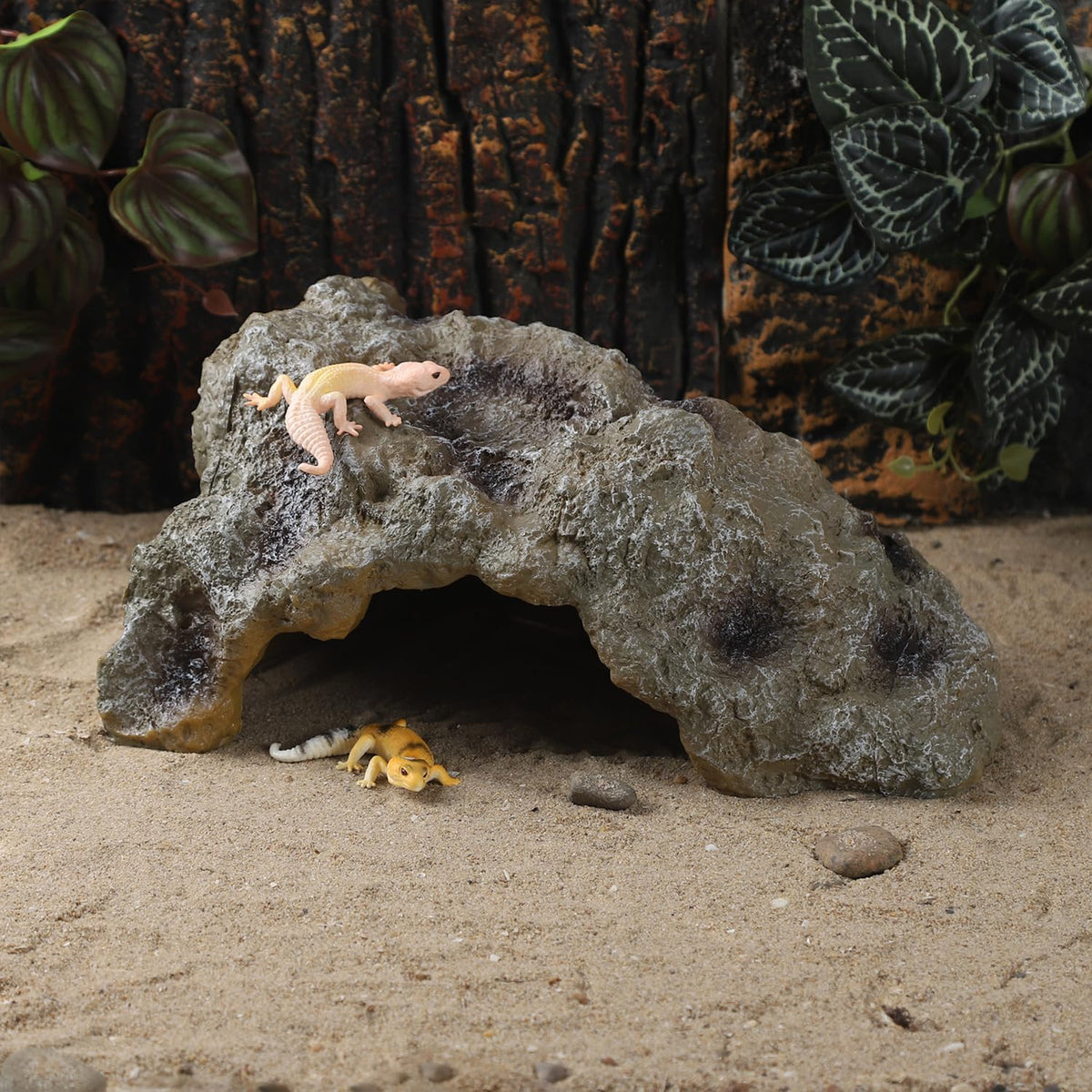 Resin Leopard Gecko Hide, True to Nature Reptile Rock for Bearded Dragon Hideout Snake Hides for Ball Pythons, Tortoise House Terrarium DÉCor - Small