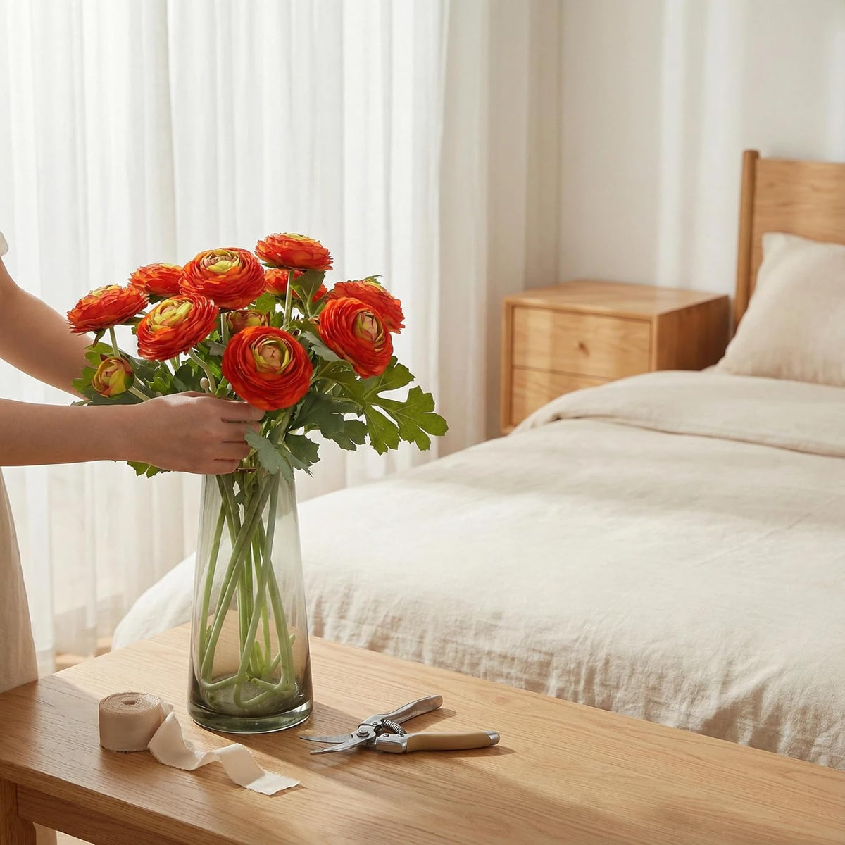 Artificial Ranunculus Flowers with Real Touch Stem, Silk Ranunculus Flowers (6 Pack) (White)