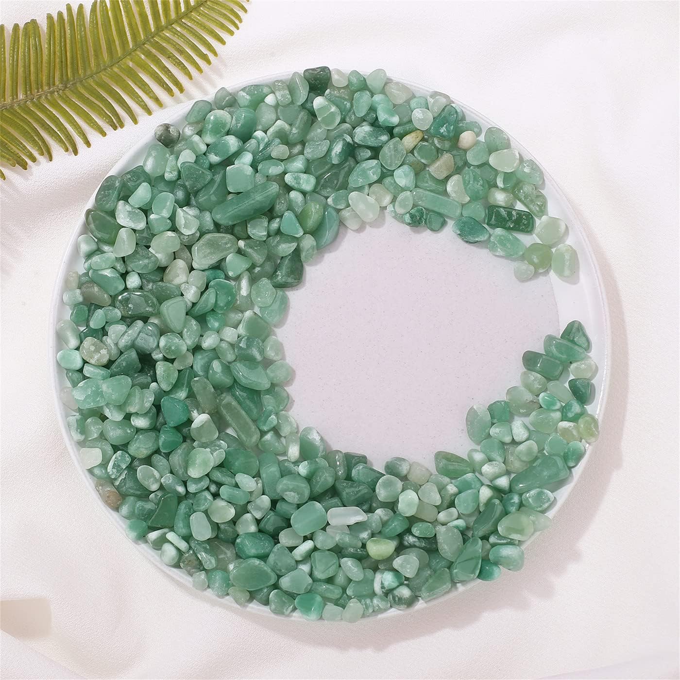 Fluorite Aquarium Gravel Rocks Natural Tumbled Healing Crystal Chips Bulk Gemstones Tumbled Crushed Stones for Fountain Vase Filler Planters Decorative Fish Tank Potted Reiki Energy Balancing 0.44lb