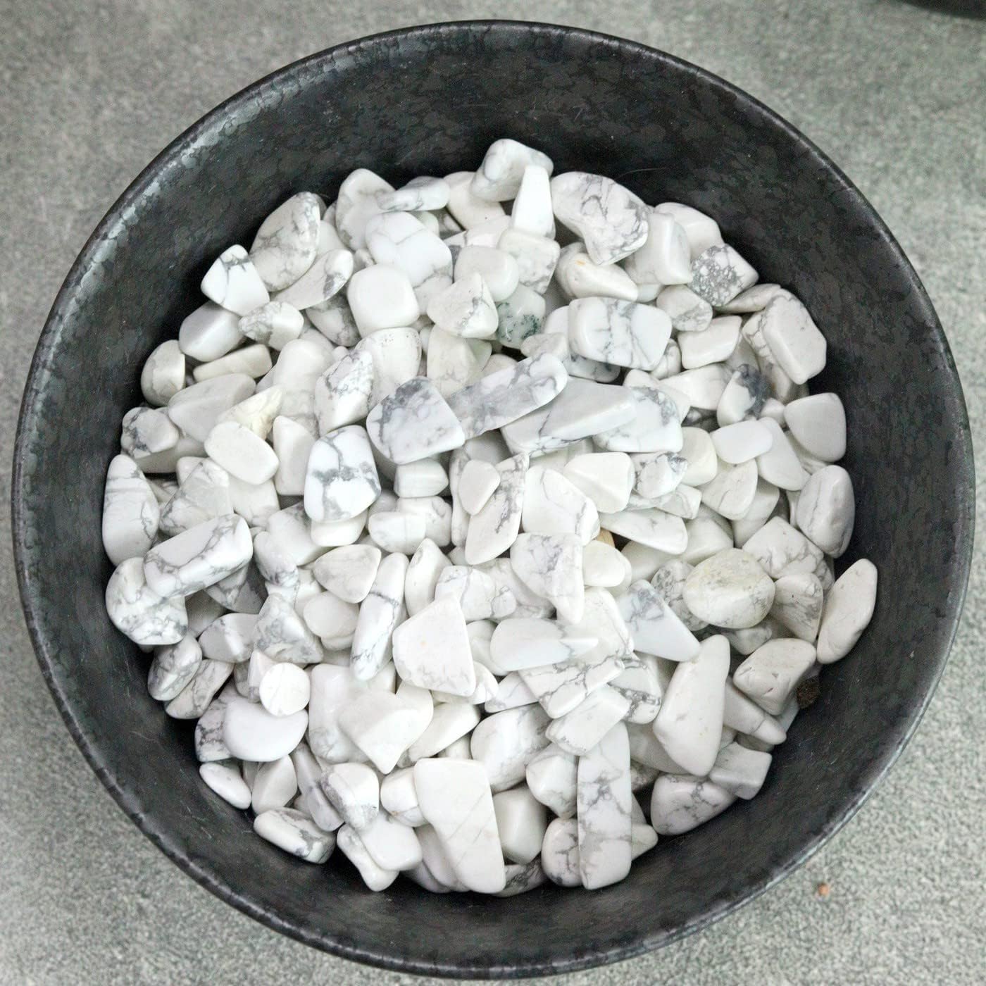 Fluorite Aquarium Gravel Rocks Natural Tumbled Healing Crystal Chips Bulk Gemstones Tumbled Crushed Stones for Fountain Vase Filler Planters Decorative Fish Tank Potted Reiki Energy Balancing 0.44lb