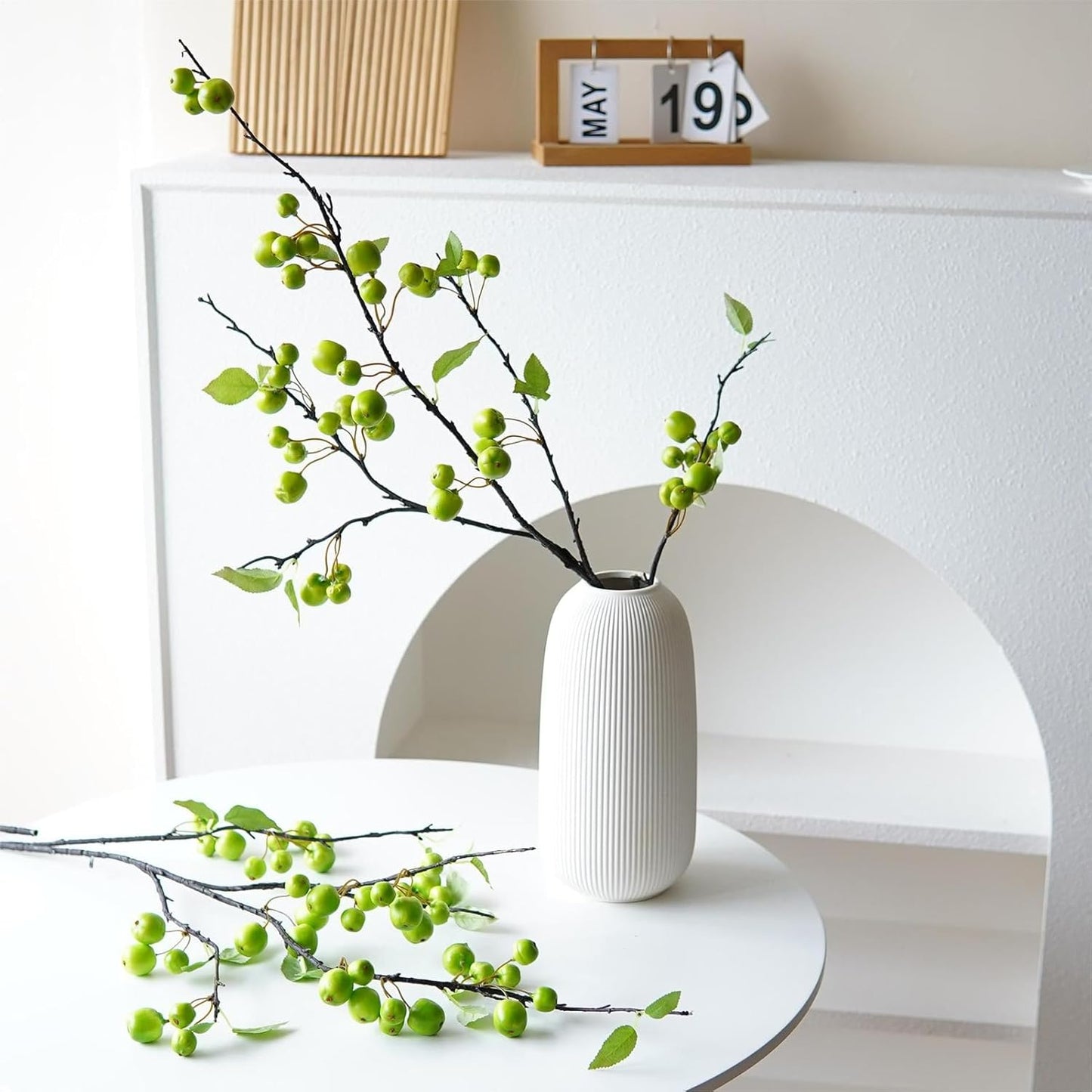 2pcs 41 Inch Artificial Apple Stems,Faux Mini Apple Twigs,Artificial Apple Shrubs,Lifelike Fake Apple Tree Branches for Home Wedding Decor (Green)