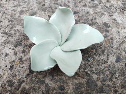 Protea, 2.76" Ceramic Flower Wall Art Décor, Artificial Flower Wall Sculpture，Handcrafted 3D Hanging Porcelain Flowers for Home，Hallway，Living Room (White) - Colors A