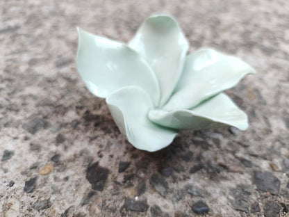 Protea, 2.76" Ceramic Flower Wall Art Décor, Artificial Flower Wall Sculpture，Handcrafted 3D Hanging Porcelain Flowers for Home，Hallway，Living Room (White) - Colors A