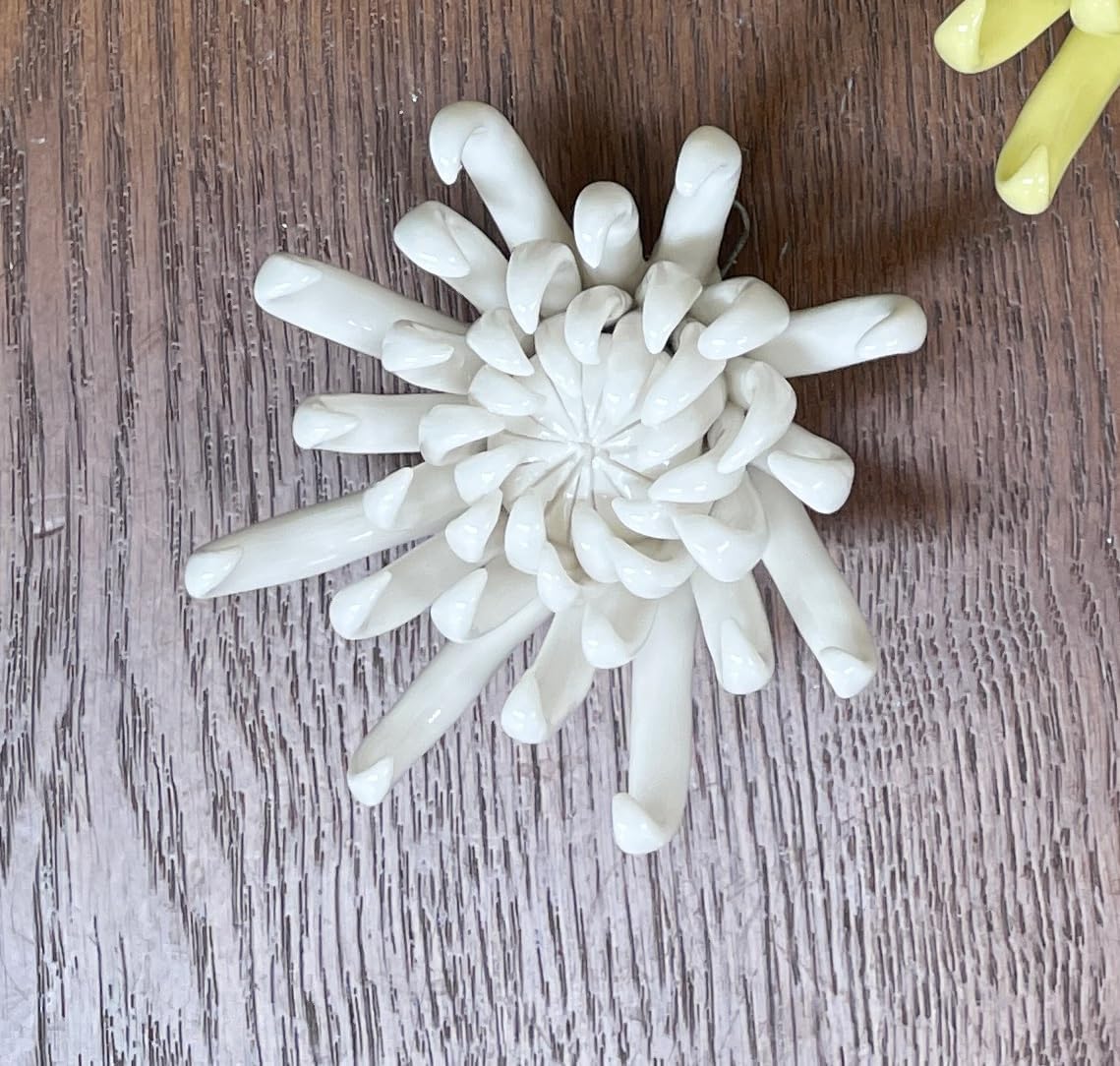 Protea, 2.76" Ceramic Flower Wall Art Décor, Artificial Flower Wall Sculpture，Handcrafted 3D Hanging Porcelain Flowers for Home，Hallway，Living Room (White) - Colors A