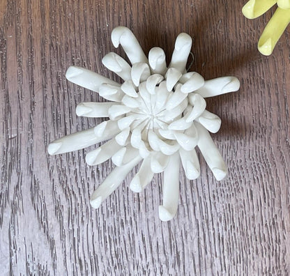 Protea, 2.76" Ceramic Flower Wall Art Décor, Artificial Flower Wall Sculpture，Handcrafted 3D Hanging Porcelain Flowers for Home，Hallway，Living Room (White) - Colors A