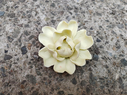 Protea, 2.76" Ceramic Flower Wall Art Décor, Artificial Flower Wall Sculpture，Handcrafted 3D Hanging Porcelain Flowers for Home，Hallway，Living Room (White) - Colors A