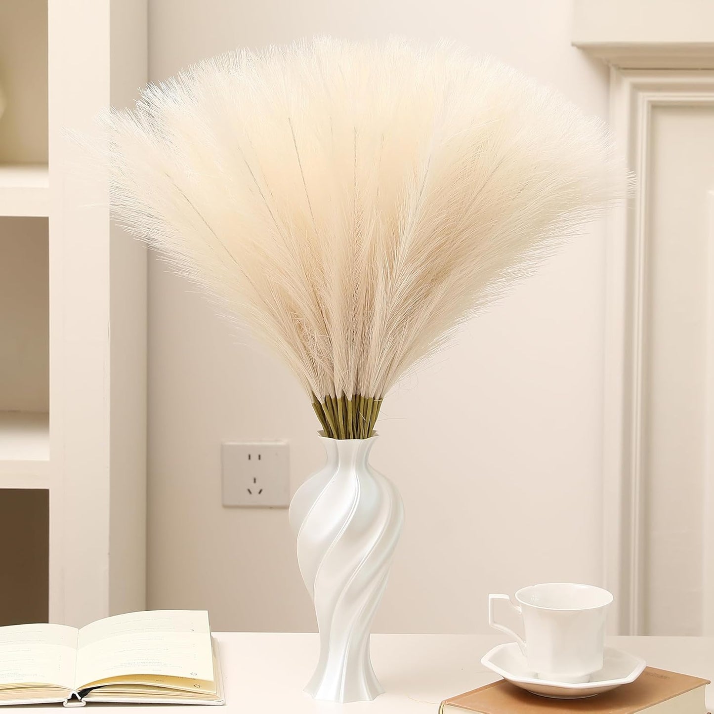 30pcs White Pampas Grass - 24 Inch Faux Pampas Grass Decor, Artificial Tall Pampas Grass for Wedding Flower Arrangement, Party Decorations, Christmas and Home Decor (White)