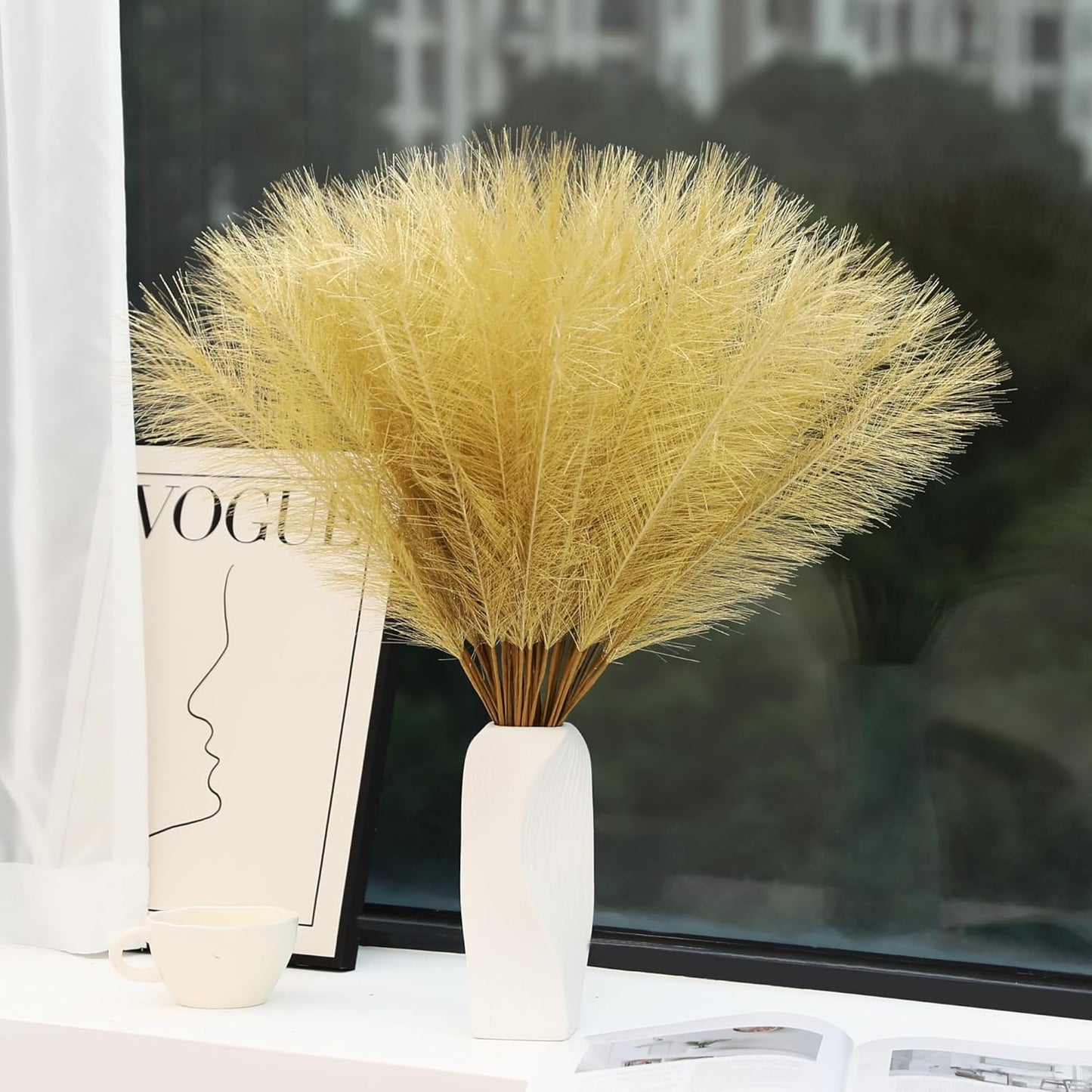 30pcs White Pampas Grass - 24 Inch Faux Pampas Grass Decor, Artificial Tall Pampas Grass for Wedding Flower Arrangement, Party Decorations, Christmas and Home Decor (White)