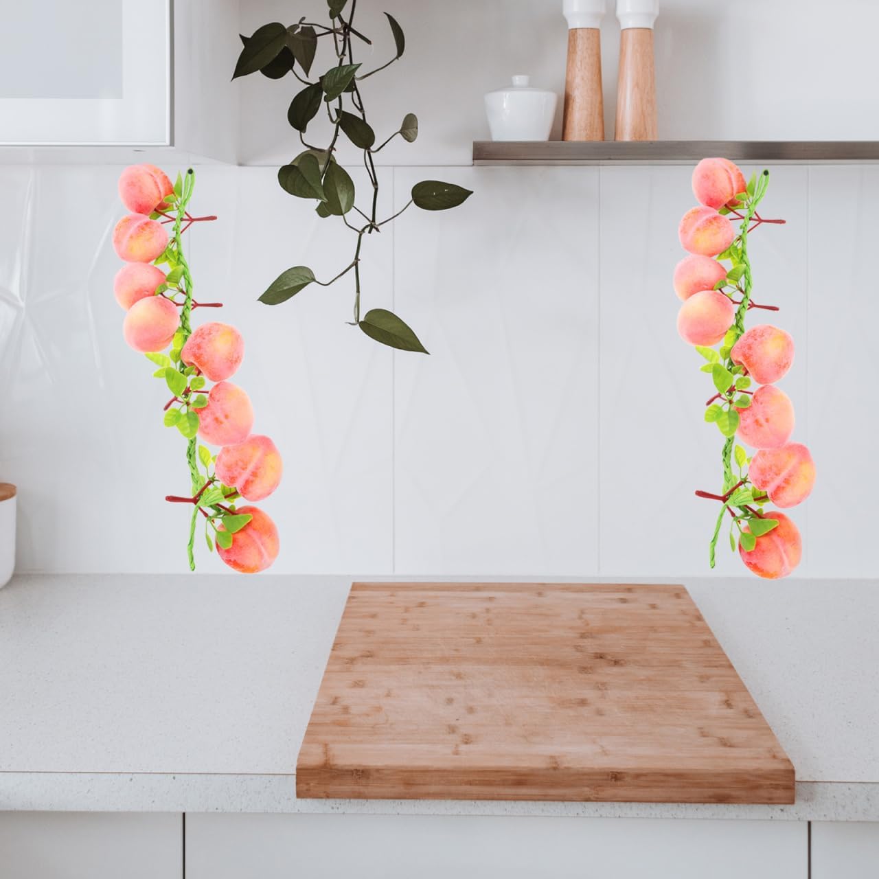 3Pcs Artificial Peach Pendant String 19.68In Lifelike Faux Peaches Hanging Decoration for Home Kitchen Party Photo Prop