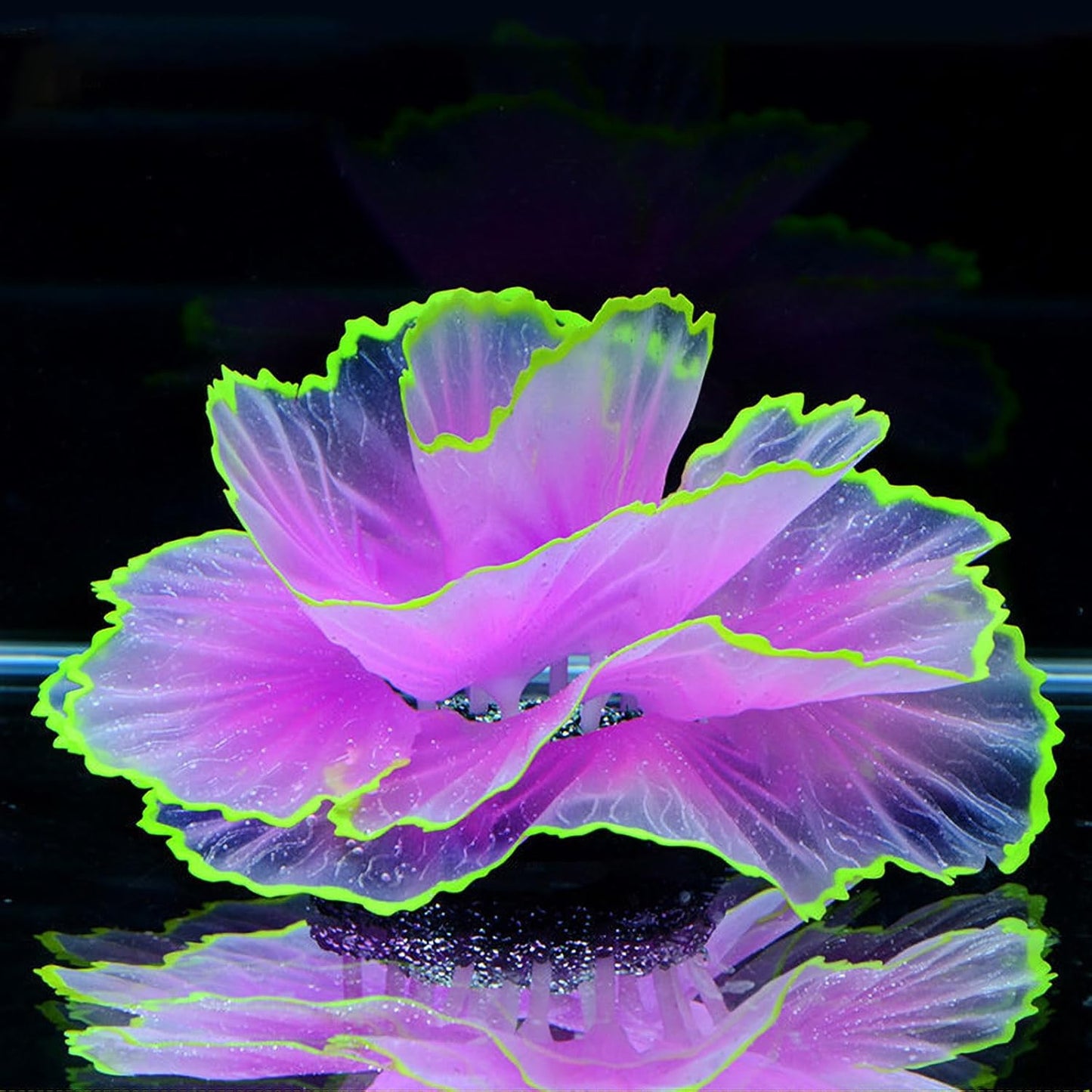 Artificial Coral Ornament Glowing Effect Resin Aquarium Plants Coral Aquarium Fish Tank Decorations(Blue)