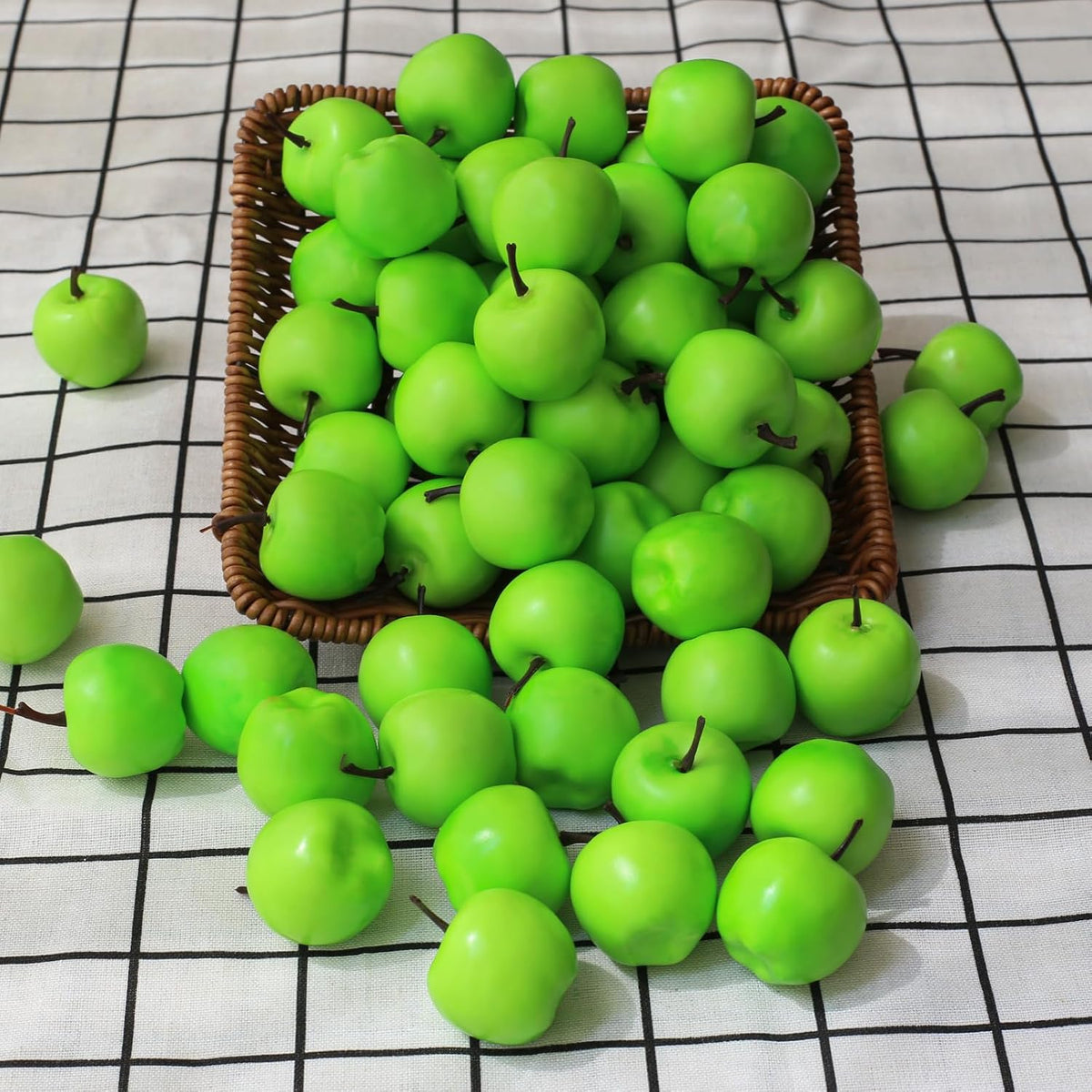 30 Pcs Mini Artificial Apples, Fake Little Green Apple Mini Fruits Realistic Lifelike Simulation Apples for Home Party Christmas Tree Decor Apples Photography Props