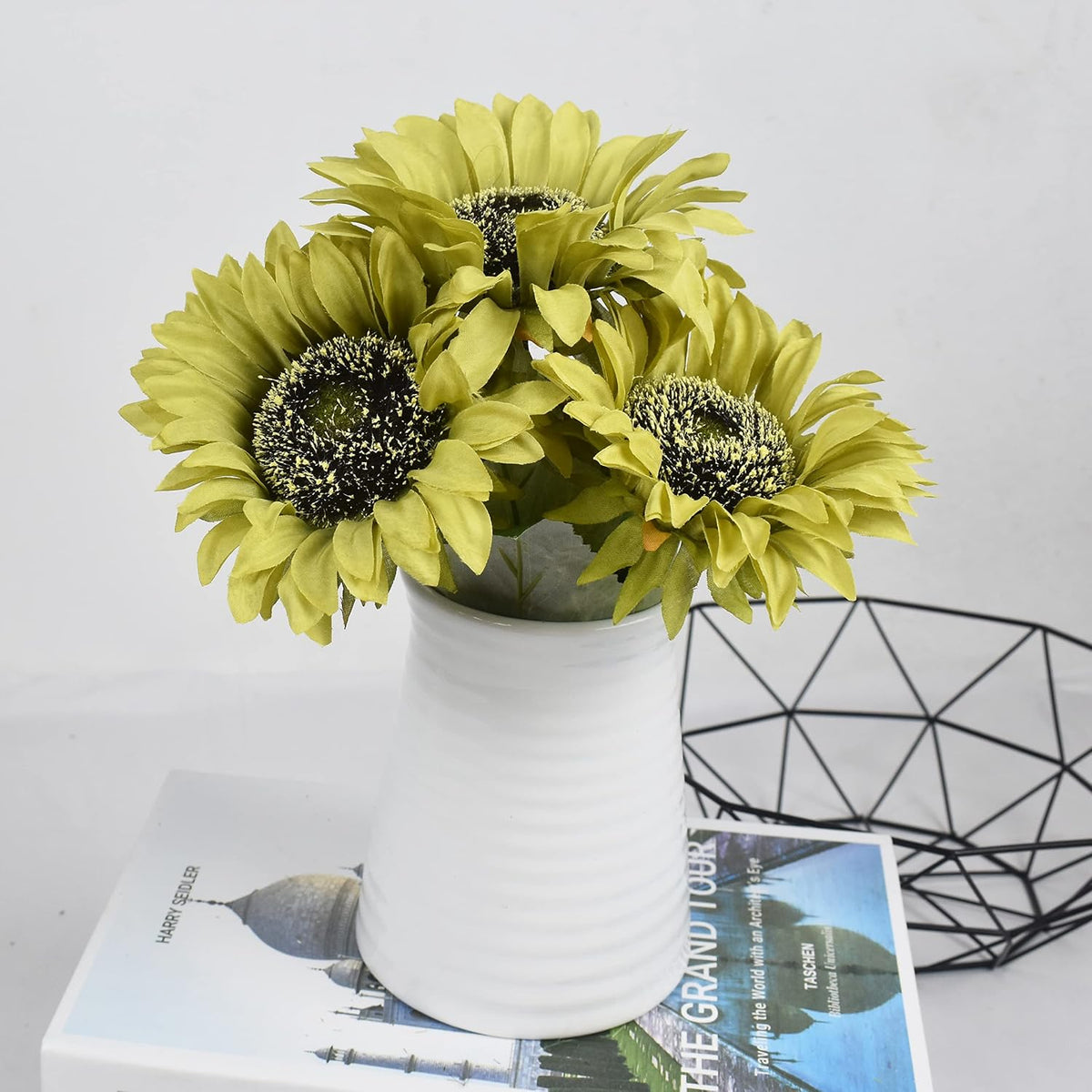 Multicolor Artificial Sunflower Flowers Long Stem Large Silk Sunflowers Bridal Wedding Bouquet 6pcs Fake Yellow Flower Arrangements for Outdoor