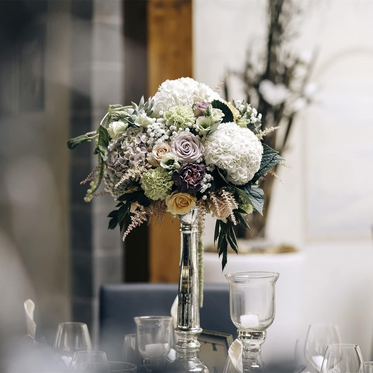 6pcs White Hydrangea Artificial Flowers - Faux Hydrangea Flowers, Fake Silk Flowers for Table Centerpiece, Silk Hydrangea Flowers with Stems for Home Wedding Party Decor