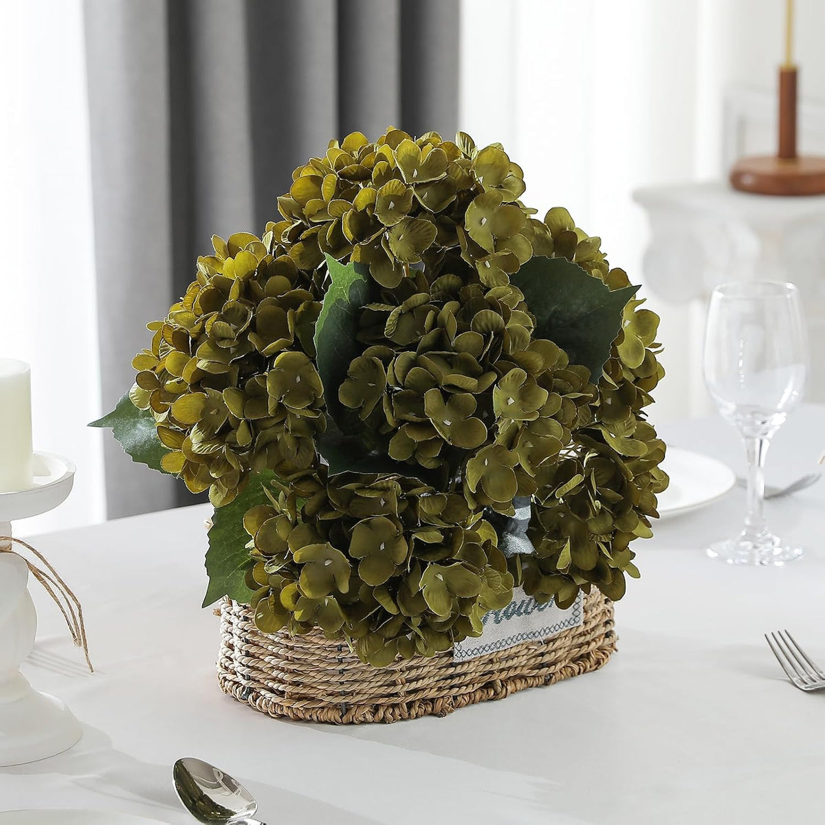 6pcs White Hydrangea Artificial Flowers - Faux Hydrangea Flowers, Fake Silk Flowers for Table Centerpiece, Silk Hydrangea Flowers with Stems for Home Wedding Party Decor
