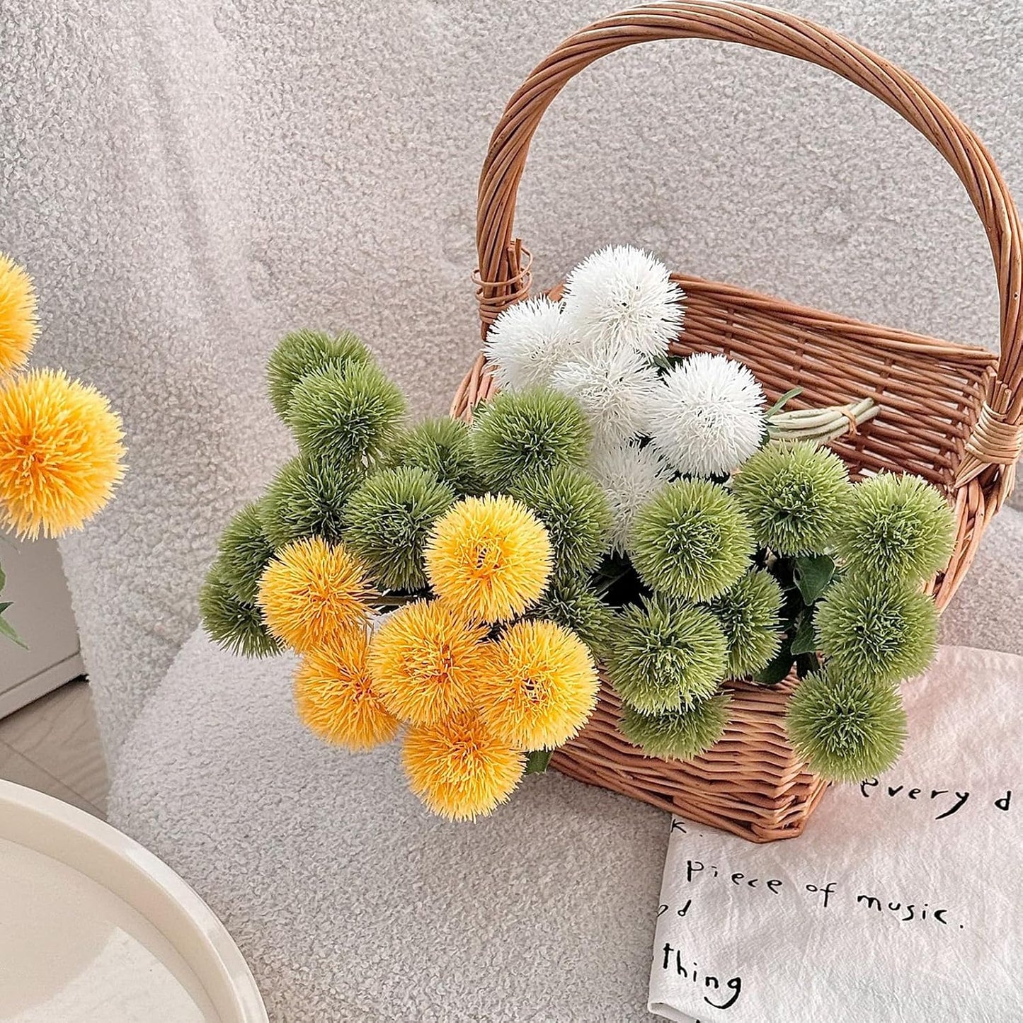 18 PCS Artificial Dandelion Flowers with Stems, 15 Inch Plastic Fake Flower Plants Look Real Decorative Floral Bouquet for Baby Shower Party Wedding Arrangements DIY, White