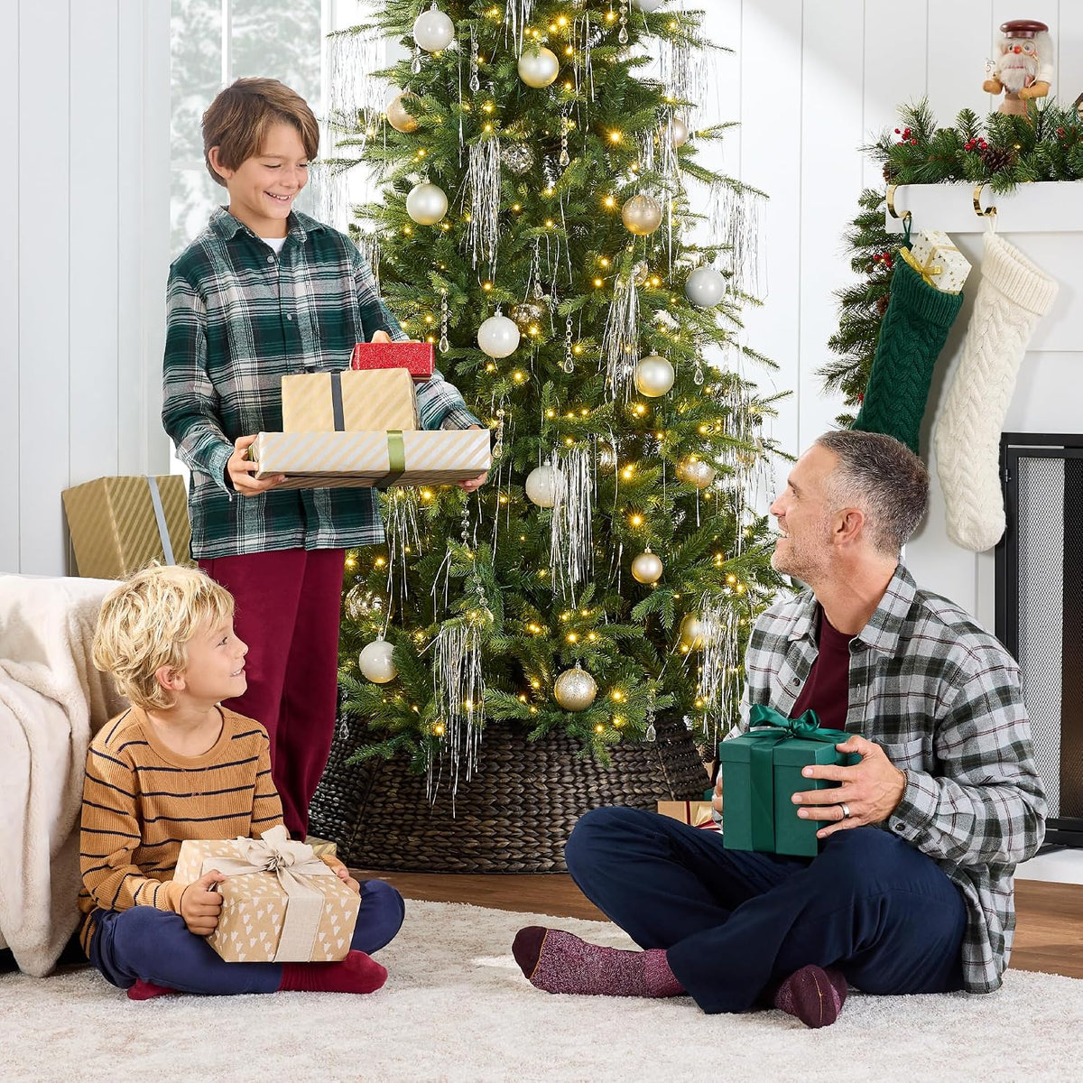 Full Aspen Christmas Tree, 6ft Pre-lit Realistic Noble Fir w/ 450 Glowing Micro LED Lights, 2-in-1 White & Multicolor