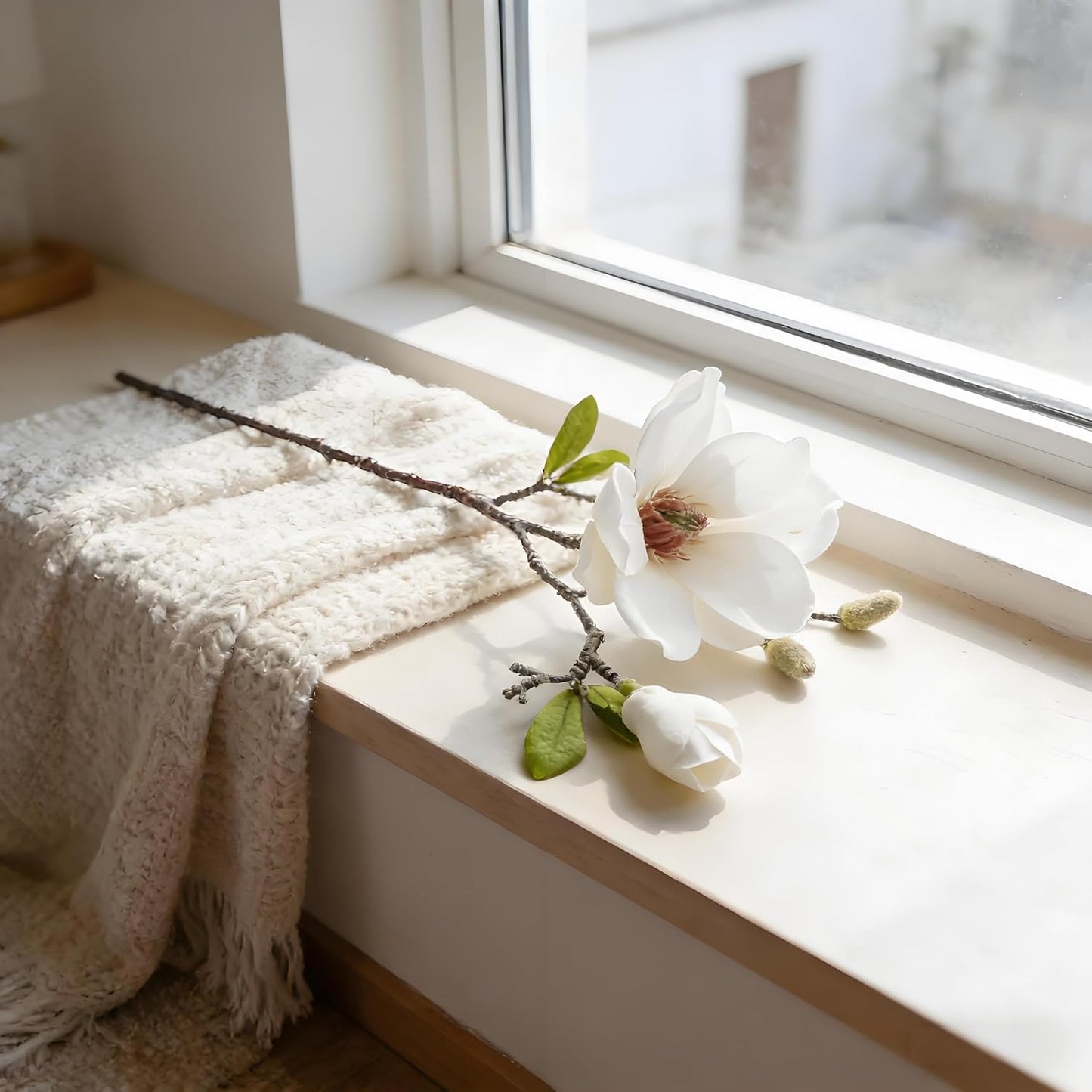 White Artificial Magnolia Silk Flower for Home, Wedding, Garden Decor, Single Stem for Vase, Table Arrangement