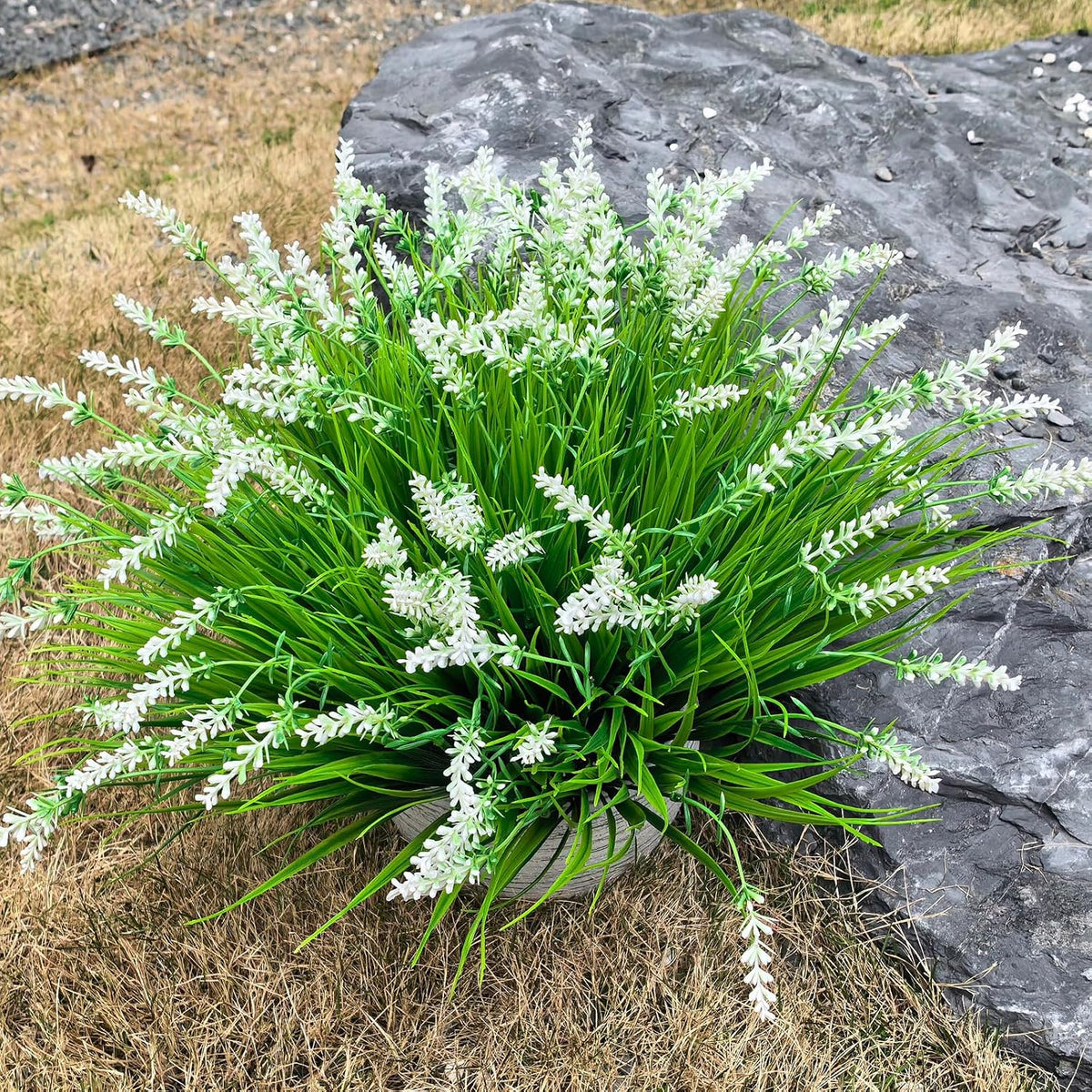 12 Bundles Artificial Grass Fake Plants，Outdoor Fake Monkey Tail Grass with Flowers for Pot UV Resistant Lavender Patio Garden Porch Home Window Hanging Planter Decor Faux Plastic Shrubs(Puper+Green)
