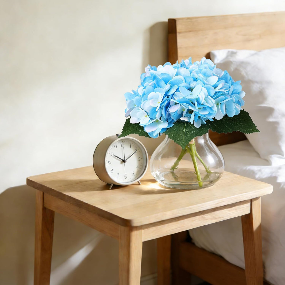Artificial Hydrangea Flowers with Glass Vase & Fake Water - Faux Hydrangea for Home Table, Wedding Party, Office Decor | Realistic Fake Hydrangeas, Silk Flowers for Vase Arrangement(Hydrangea, white)