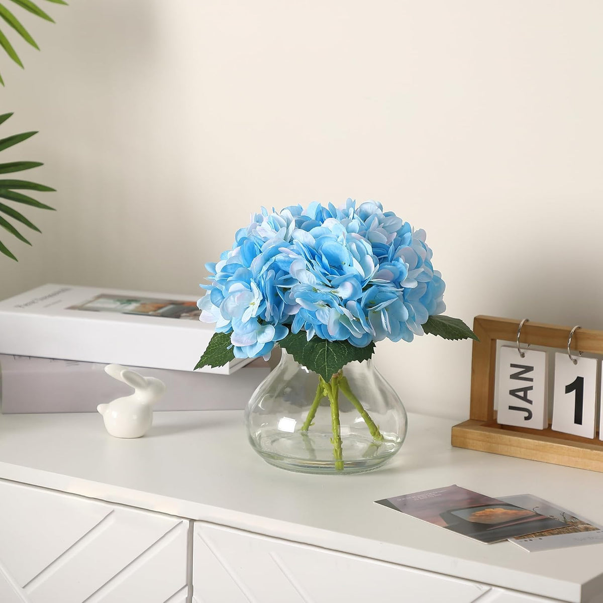 Artificial Hydrangea Flowers with Glass Vase & Fake Water - Faux Hydrangea for Home Table, Wedding Party, Office Decor | Realistic Fake Hydrangeas, Silk Flowers for Vase Arrangement(Hydrangea, white)