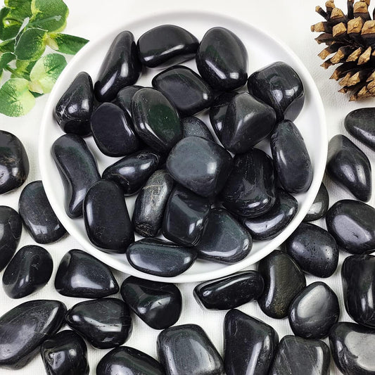 YISZM 5lbs White River Rocks, 1-2 Inch Natural Pebbles for Indoor Plants, High Polished Decorative Stones Vase Filler Fish Tank Aquariums Landscaping Garden Outdoor and Indoor DIY