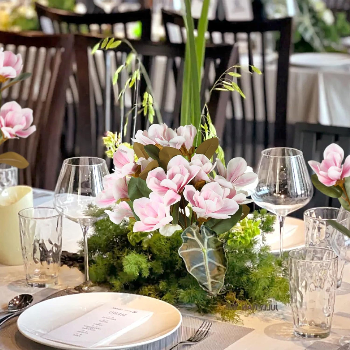 32.2inch Artificial Magnolia Flowers 3D Real Touch 6 Heads Faux Magnolia Flower Bouquets Realistic Long Stem with Green Leaves for Home Wedding Table Office Floral Arrangement Decoration (White)