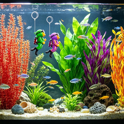 2 Pack Aquarium Decor Artificial Seaweed Water Plants, Extra Large 23.6 Inches Fish Tank Plastic Plants, Tall Fish Tank Decorations with a Aquarium Diver Ornament (Green)
