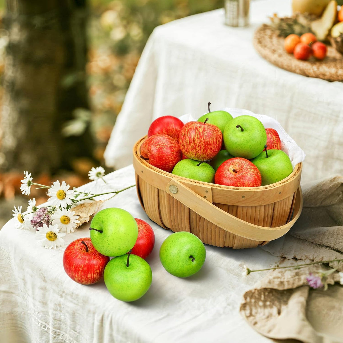20 Pcs Fake Apples Decor, 2.1 Inch Artificial Fruits Mini Red Apples for Dining Table Centerpiece Decor, Faux Apple Fruits Decoration Home Kitchen Party Props (10 Pcs Red + 10 Pcs Green)