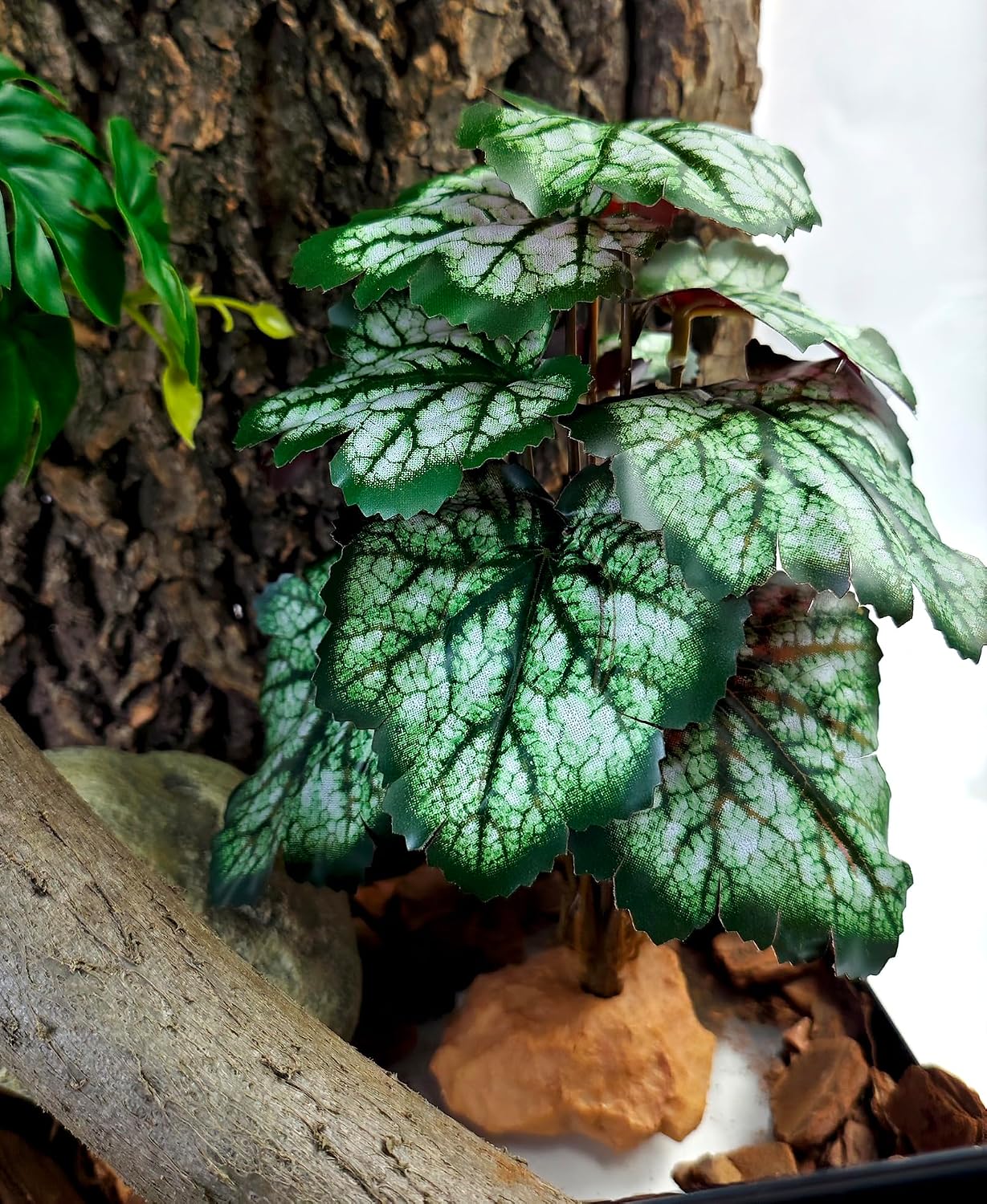 Reptile Artificial Plants for Terrarium Decor, Amphibian Habitat Decorations Bearded Dragon Tank Accessories fit Crested Gecko Leopard Lizard Chameleon Snake Frog - Fake Pink Heuchera