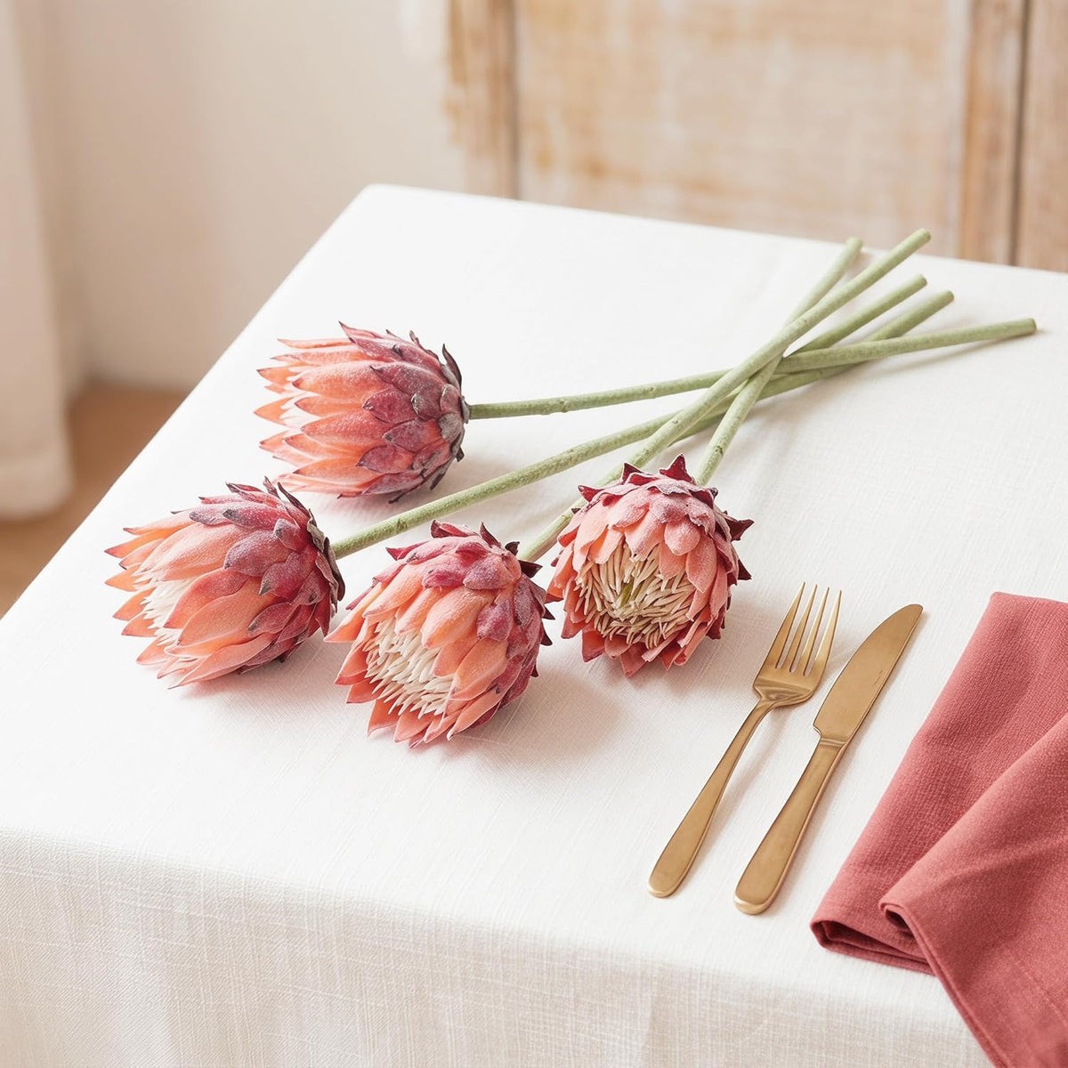 4Pcs Artificial King Protea Flower Faux King Protea Tropical Flowers Stem Fake Cynaroides Floral Arrangements for Wedding Party Centerpiece Home Office Garden Decor