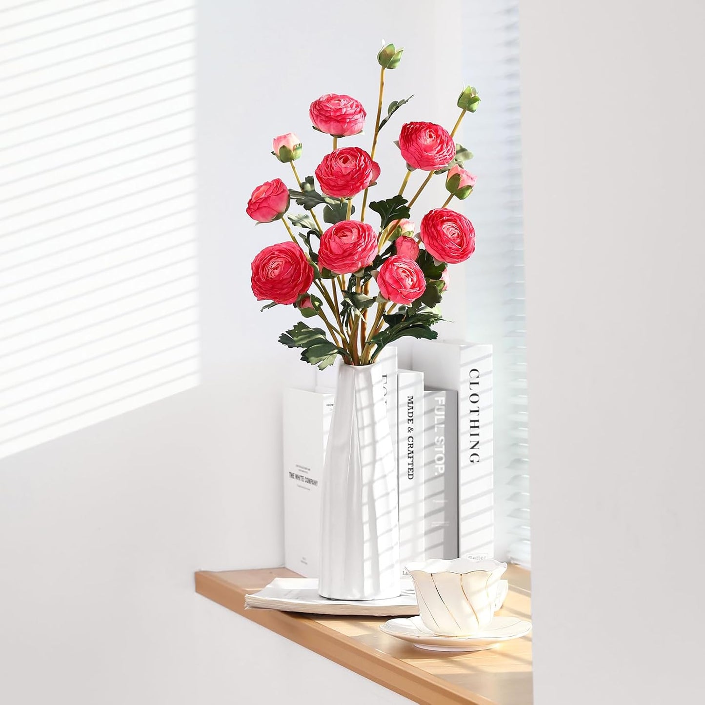 6Pcs Realistic Silk White Ranunculus Artificial Flowers Long Stems, 23.6" Tall Fake Flowers Faux Flowers Suit for Year-Round Home Decoration, Wedding, Bridal Bouquets, Office