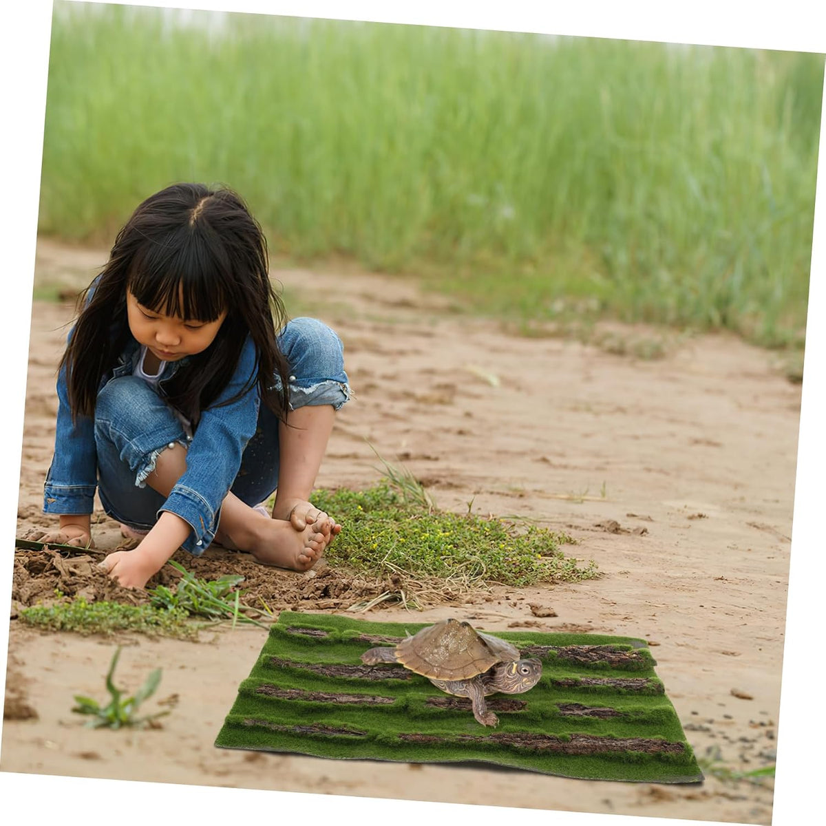 Multifunctional Reptile Tank Carpet Realistic Grass Rug for Turtle Basking Pad Aquarium Grass Mat Outdoor Rug