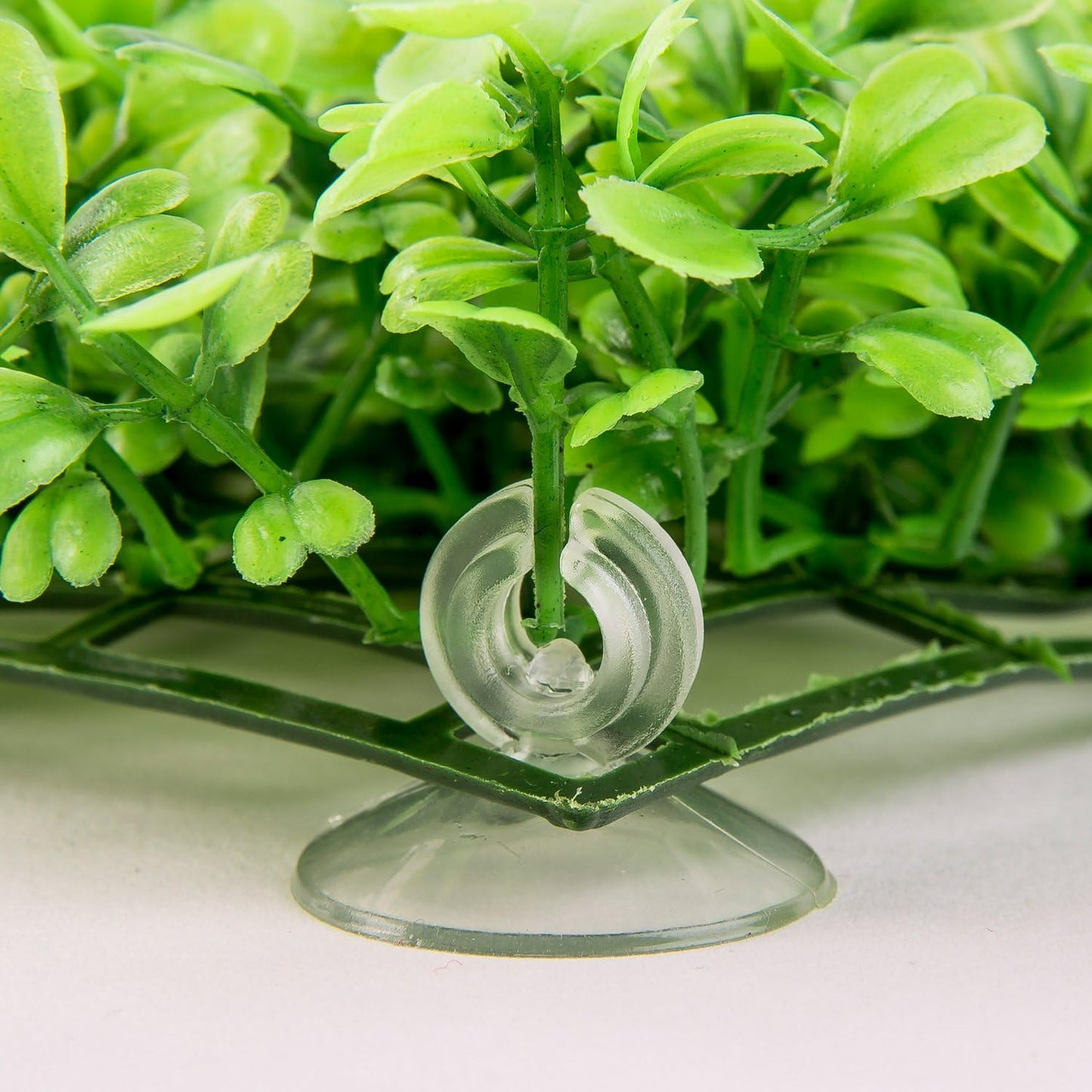 Aquarium Decorations Grass Artificial Plastic Lawn 9 inches Square Landscape Green Plants for Saltwater Freshwater Tropical Fish Tank Decoration,with 8 Pcs Suction Cups