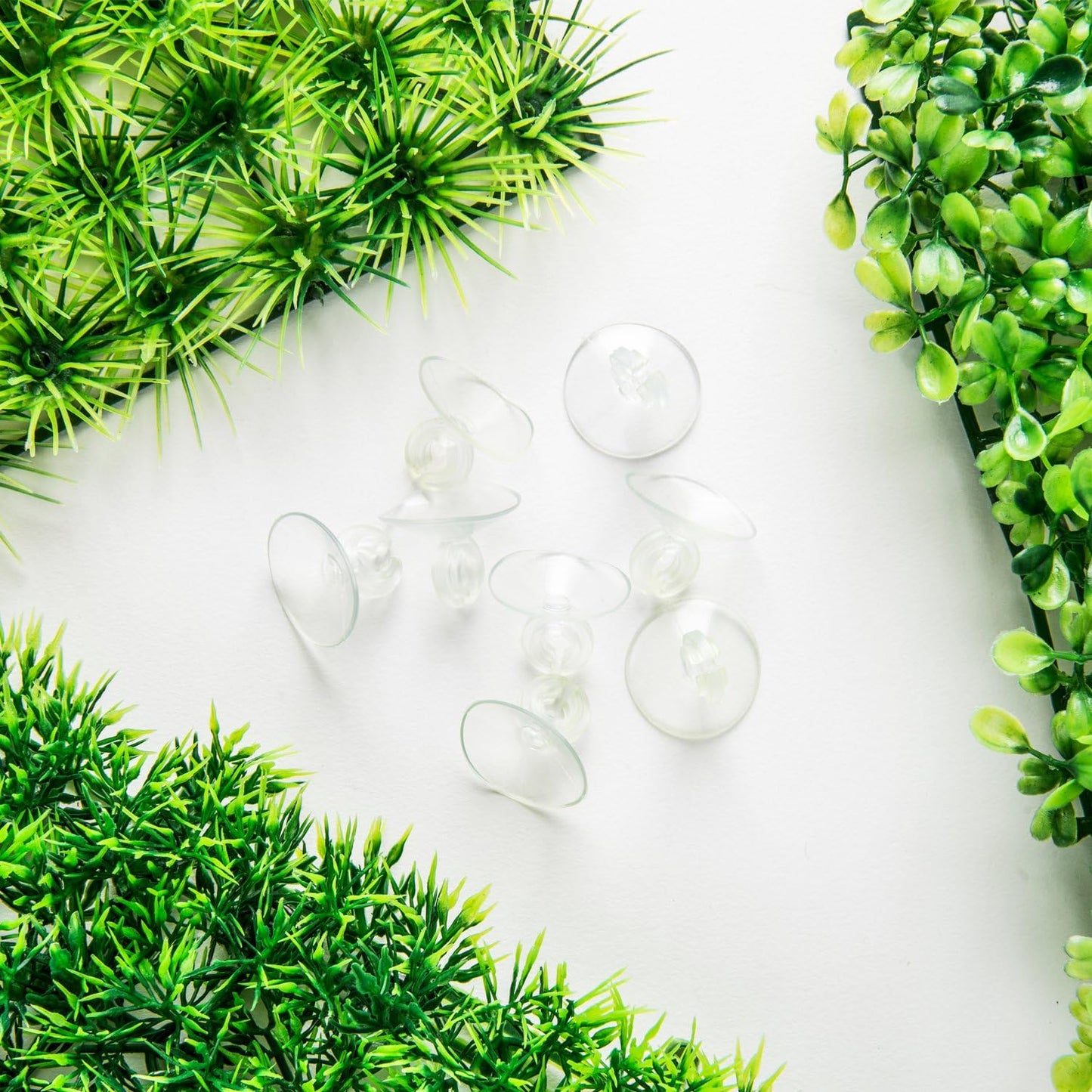 Aquarium Decorations Grass Artificial Plastic Lawn 9 inches Square Landscape Green Plants for Saltwater Freshwater Tropical Fish Tank Decoration,with 8 Pcs Suction Cups