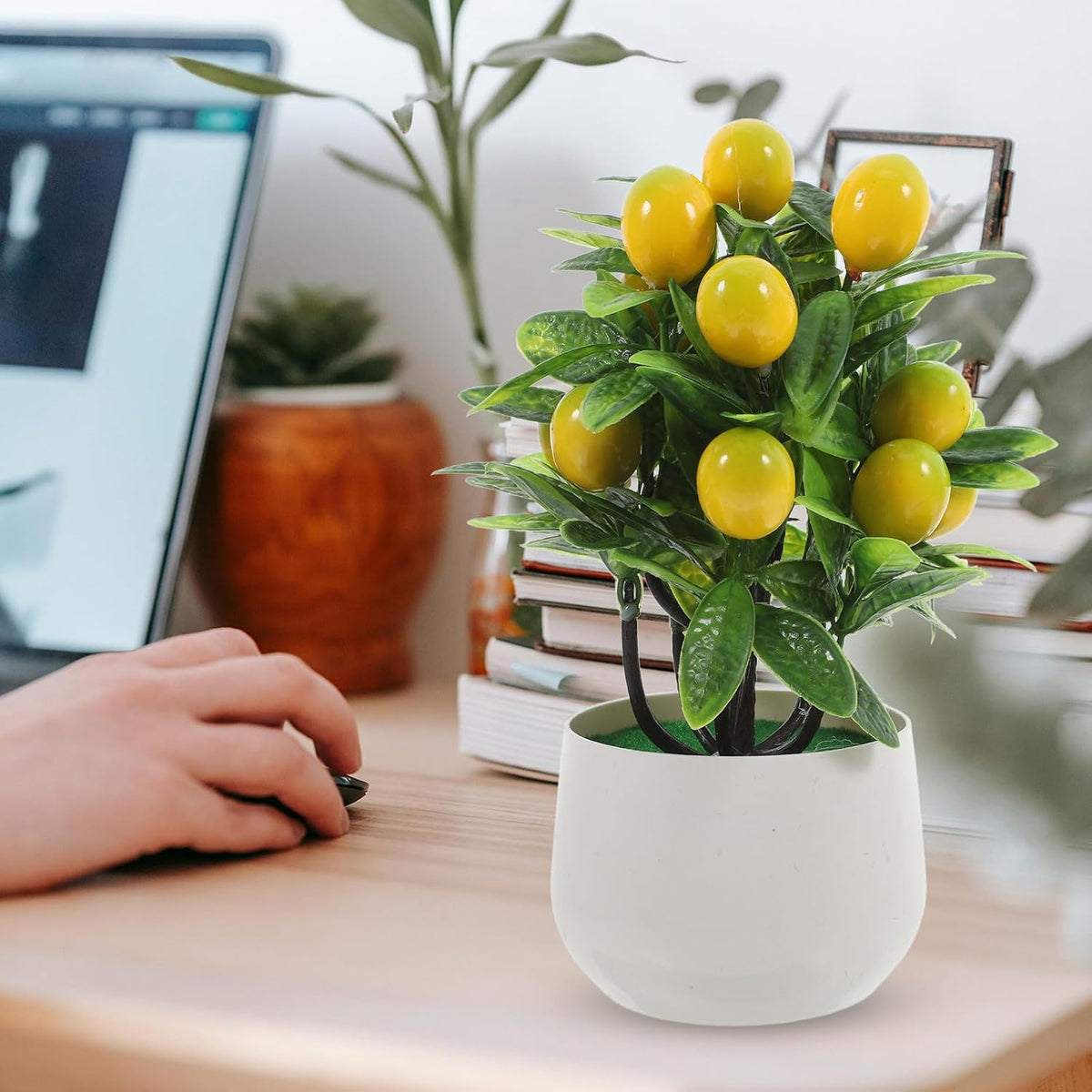 Mini Artificial Pomegranate Tree with Realistic Appearance and Green Leaves, Maintenance Free Faux Potted Plant Decor with Pot and Artificial Fruits, for Living Room or Desk