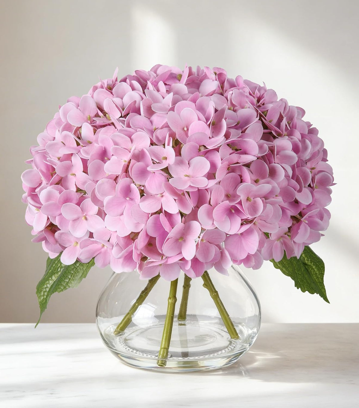 Artificial Hydrangea Flowers Arrangements in Glass Vase for Home Decoration, Faux Hydrangea Flowers for Floral Arrangements with Faux Water Wedding Bouquets Kitchen Table Centerpiece Decor