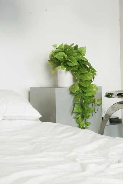 32" Fake Plant, Silk Faux Pothos Ivy Plant (Light Green)