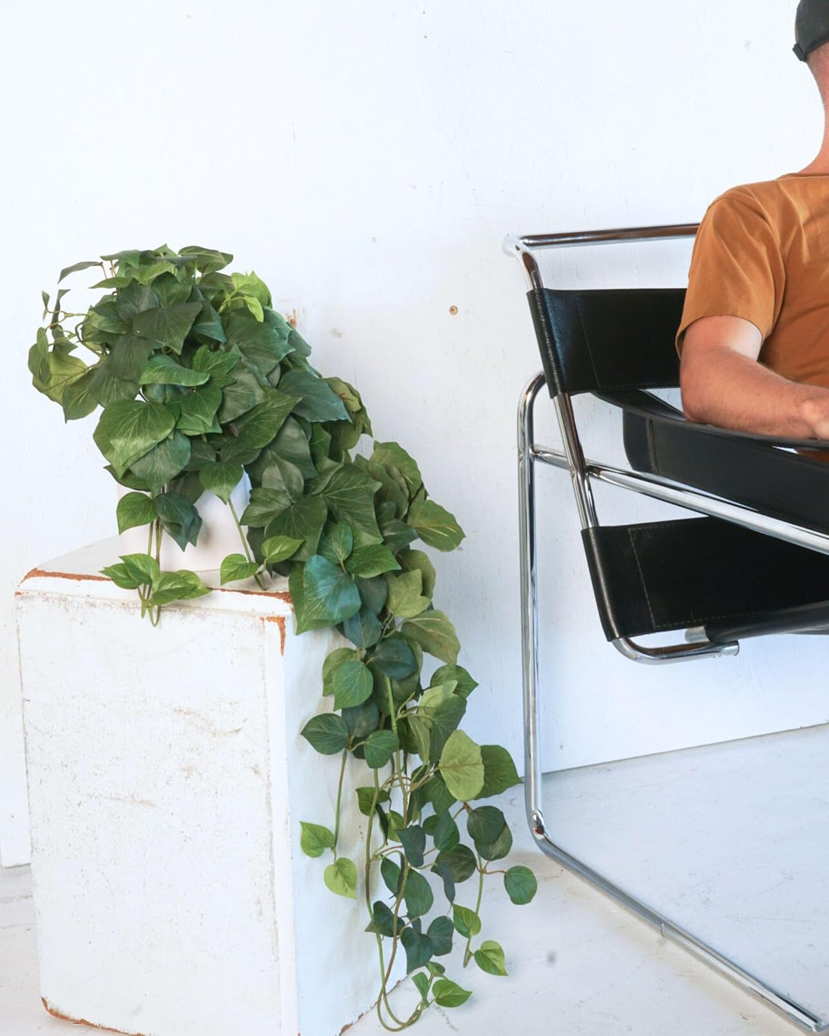 32" Fake Plant, Silk Faux Pothos Ivy Plant (Light Green)
