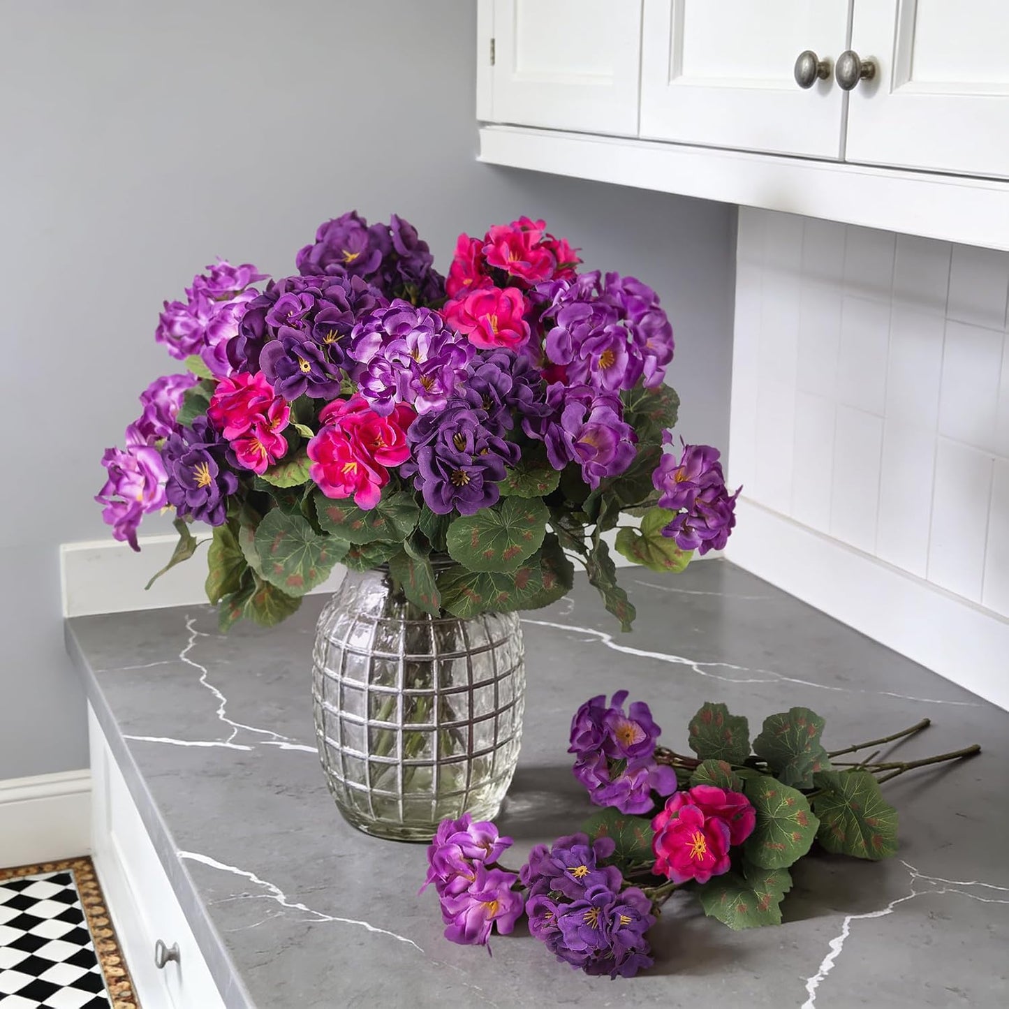 Artificial Geranium Flowers for Outdoors Decoration, 6 Pcs Fake Silk Geraniums Flower UV Resistant Look Real Faux Plants for Spring Garden Porch Planter Yard Table Centerpieces Decor