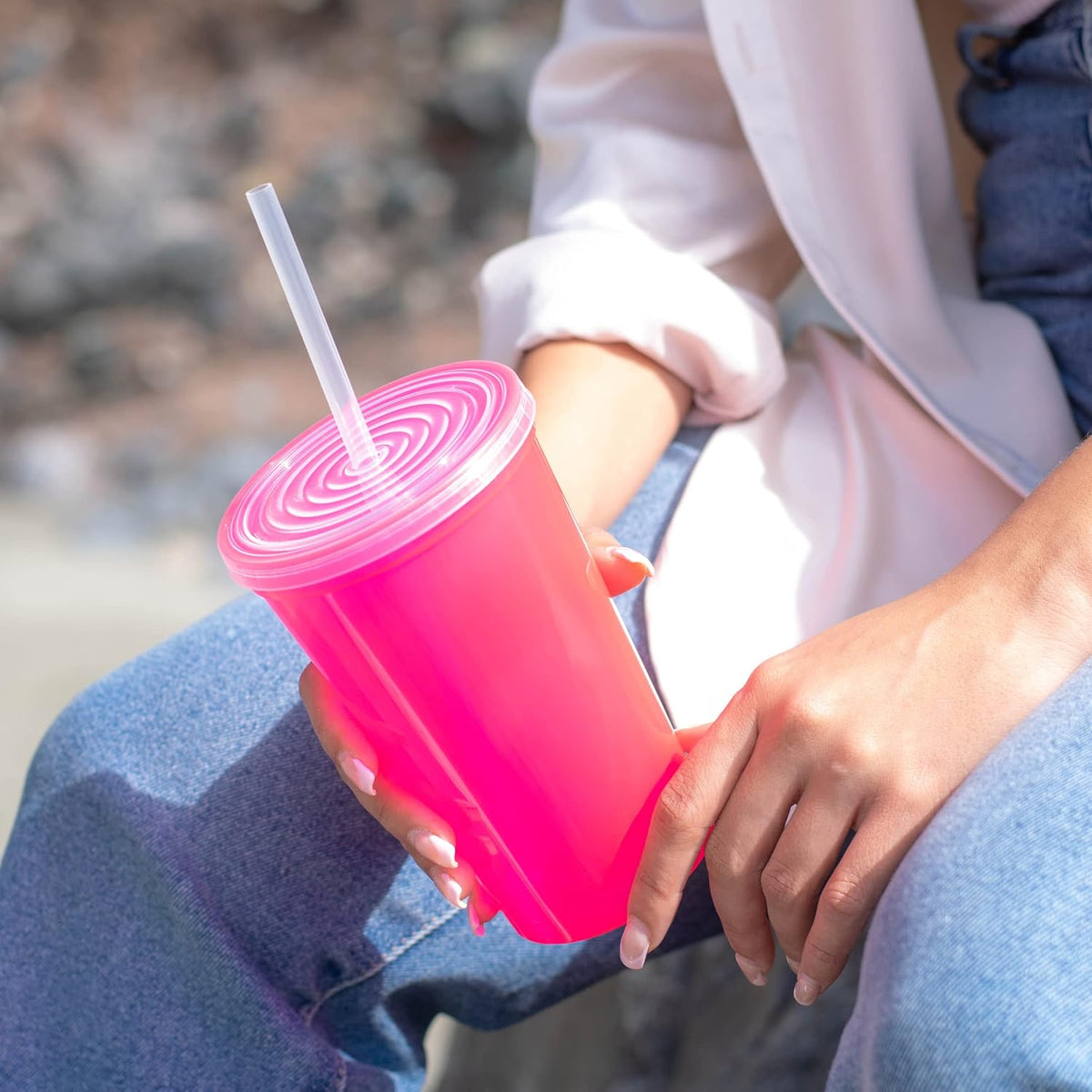 22 oz Reusable Plastic Cups with Lids, 10 Pack, USA Made Yellow Tumblers; Includes 10 Reusable Straws; Dishwasher Safe