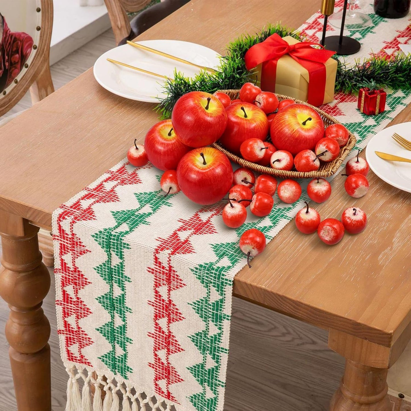 30 Pcs Artificial Red Apples, Fake Red Apples Decorative Fruit Lifelike Faux Apples Decorations Chirstmas, Fake Fruits Apples for Party Home Kitchen Table Basket Decor