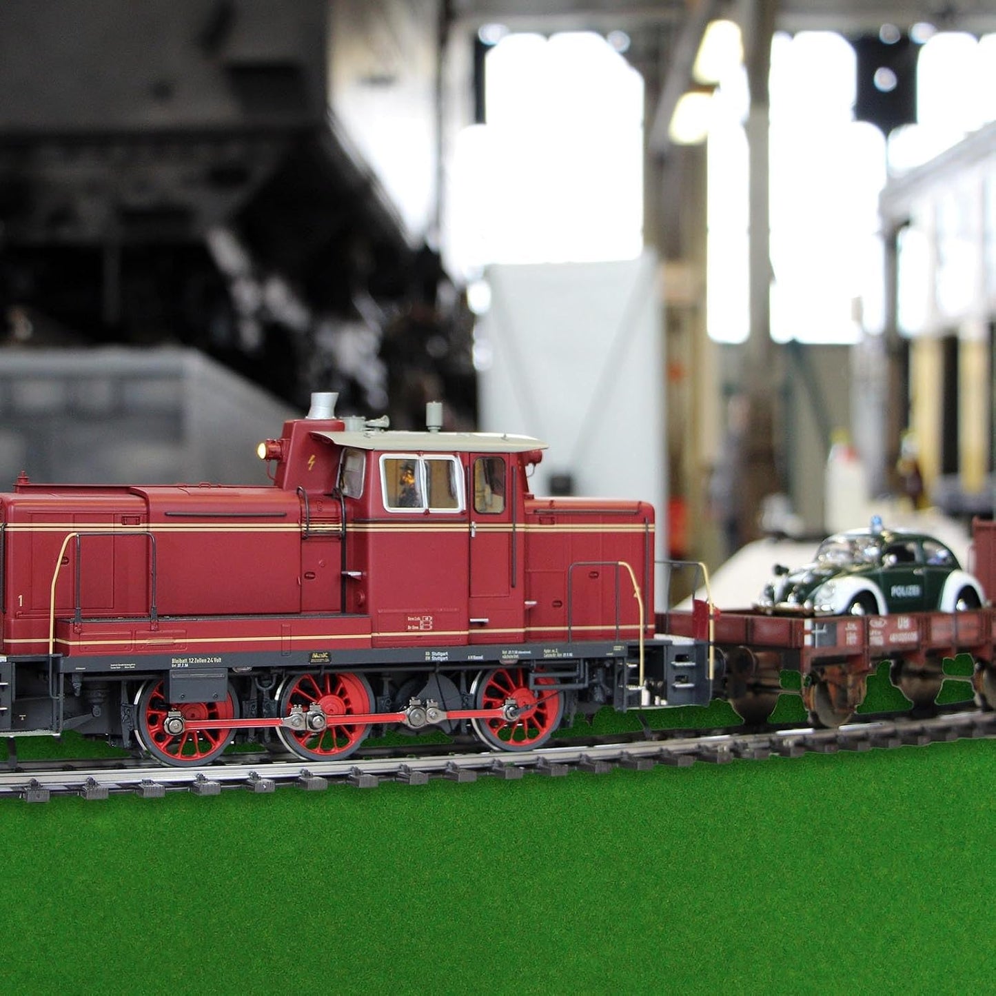 Artificial Model Grass Mat Trains Green 40x200cm or 15.7‘’ x 78'' for Decoration Craft Scenery Model DIY CP2137 (Green)