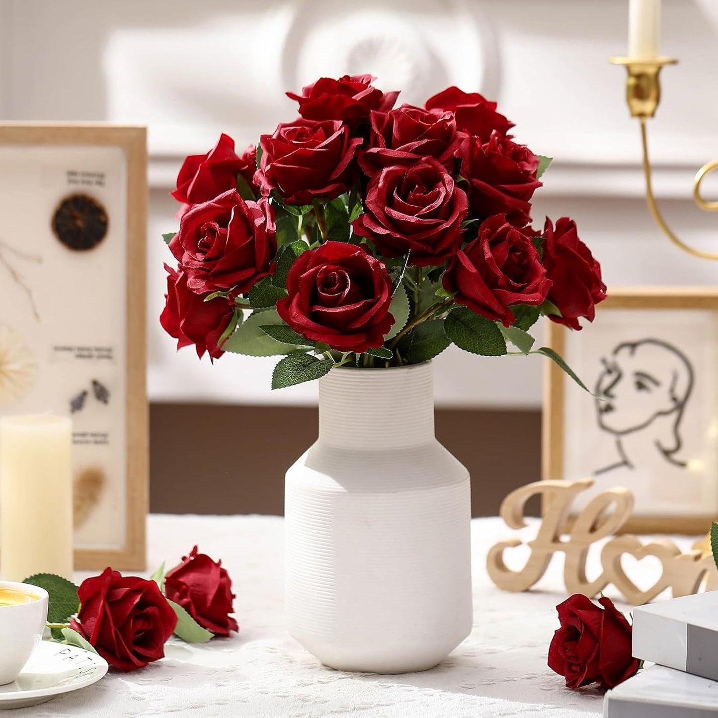 Thiccywoov 30 Pcs Rose Artificial Flowers in Bulk Lifelike Long Stem Silk Roses Bouquets Realistic Faux Flowers for Wedding Bridal Shower Home Decor Floral Arrangements Table Centerpiece(White)