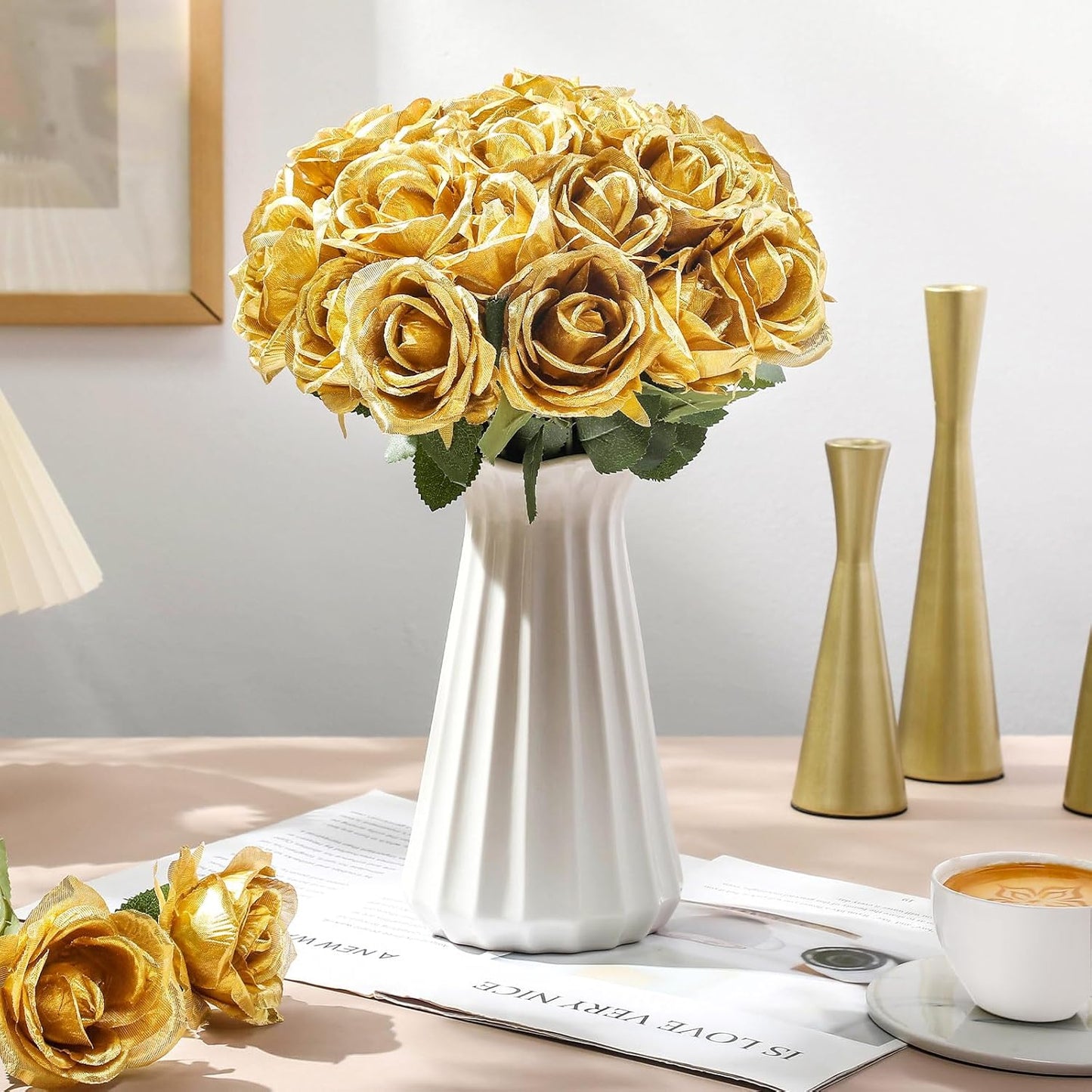 Thiccywoov 30 Pcs Rose Artificial Flowers in Bulk Lifelike Long Stem Silk Roses Bouquets Realistic Faux Flowers for Wedding Bridal Shower Home Decor Floral Arrangements Table Centerpiece(White)