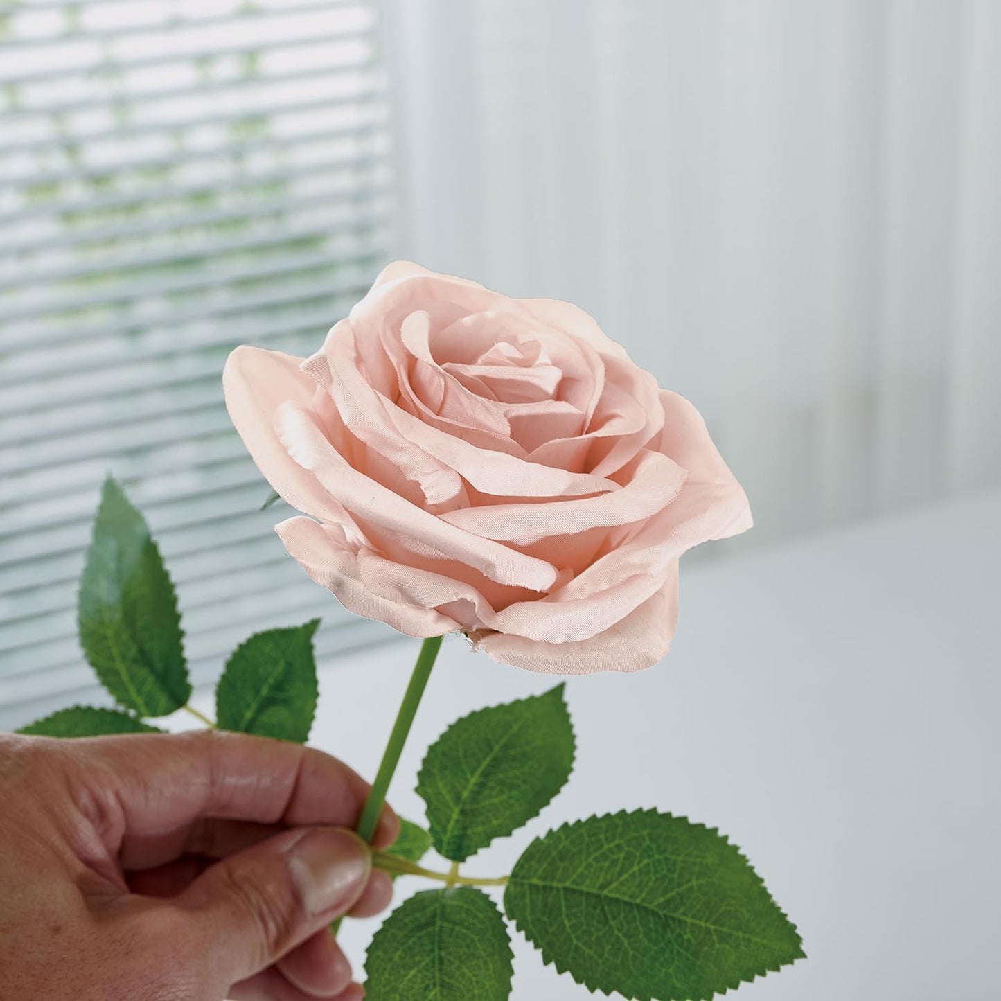 100 Pcs White Rose Artificial Flowers Bulk, Ivory Silk Fake Roses with Long Stem for Wedding Decoration, Bridal Bouquets, DIY Flower Wall, Party Table Centerpieces, Home Decor