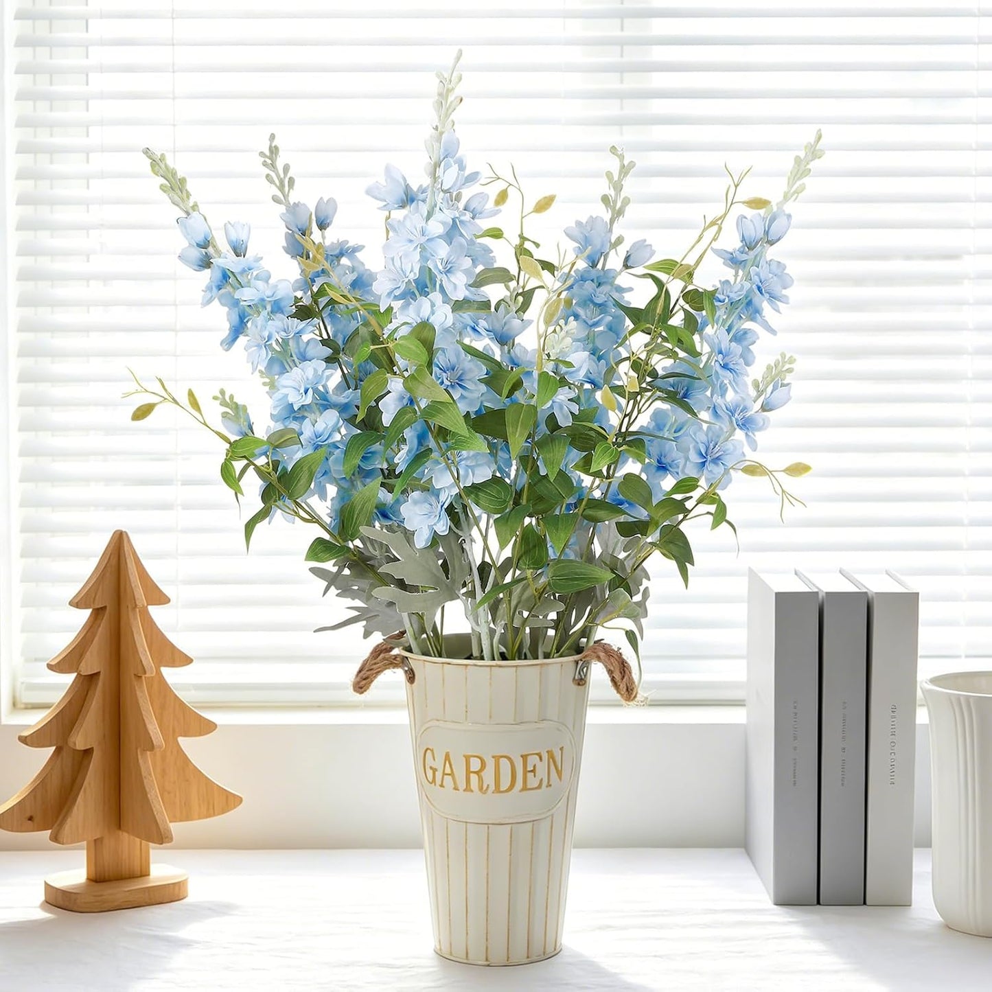 15 Pcs Delphinium Artificial Flowers for Decoration, 27.5 Inch Long Stem Larkspur Fake Flowers Light Blue Faux Silk Bouquets for Tall Vase Wedding Home Decor Floral Arrangements(Light Blue)