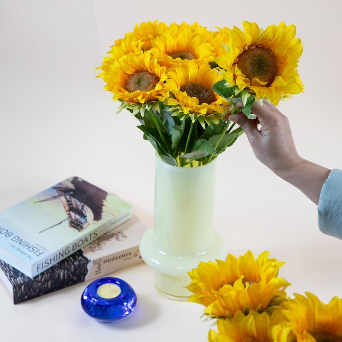 Sunflowers Artificial Flowers with Golden Yellow Long Stem Artificial Flower 10 Pcs for Home Decoration,Fake Fall Flowers Decor,Wedding Arrangement(Golden Yellow)