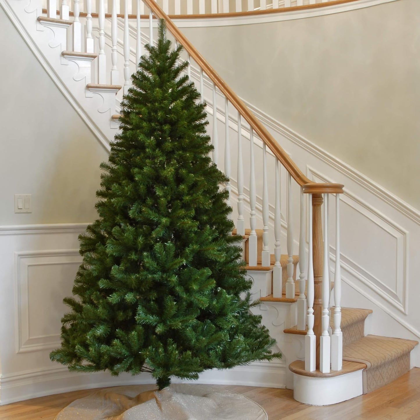 7.5ft Unlit North Valley Spruce Christmas Tree | 1,346 Tips, Includes Stand, Artificial, Green