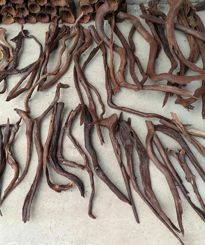 Aquarium Driftwood Branches,2.2lb 9-14inch Long Driftwood for Aquarium Reptile Driftwood Branches Log Natural Driftwood for Aquarium Reptile Branches